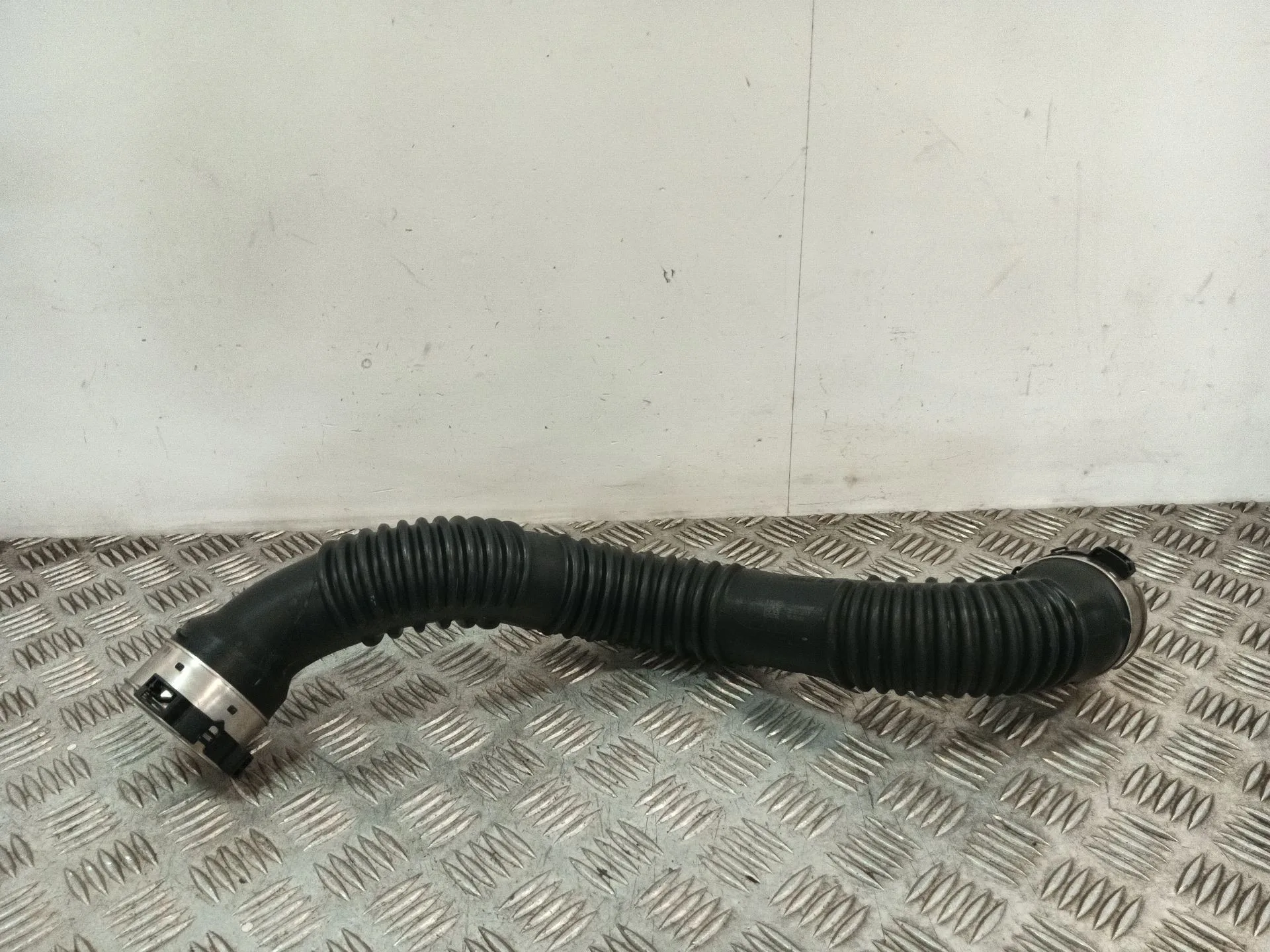 Tubo para Mercedes-Benz Clase A (W169)