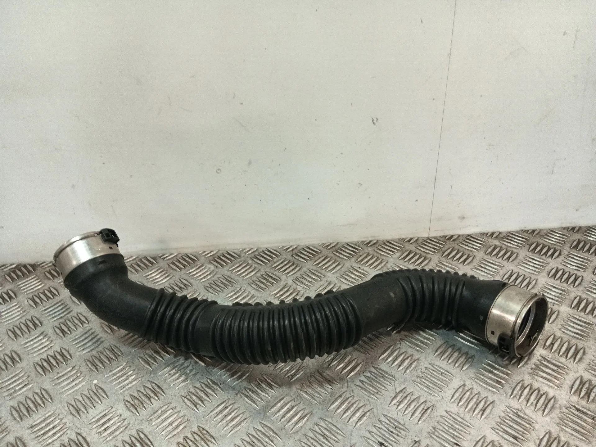 Tubo para Mercedes-Benz Clase A (W169)