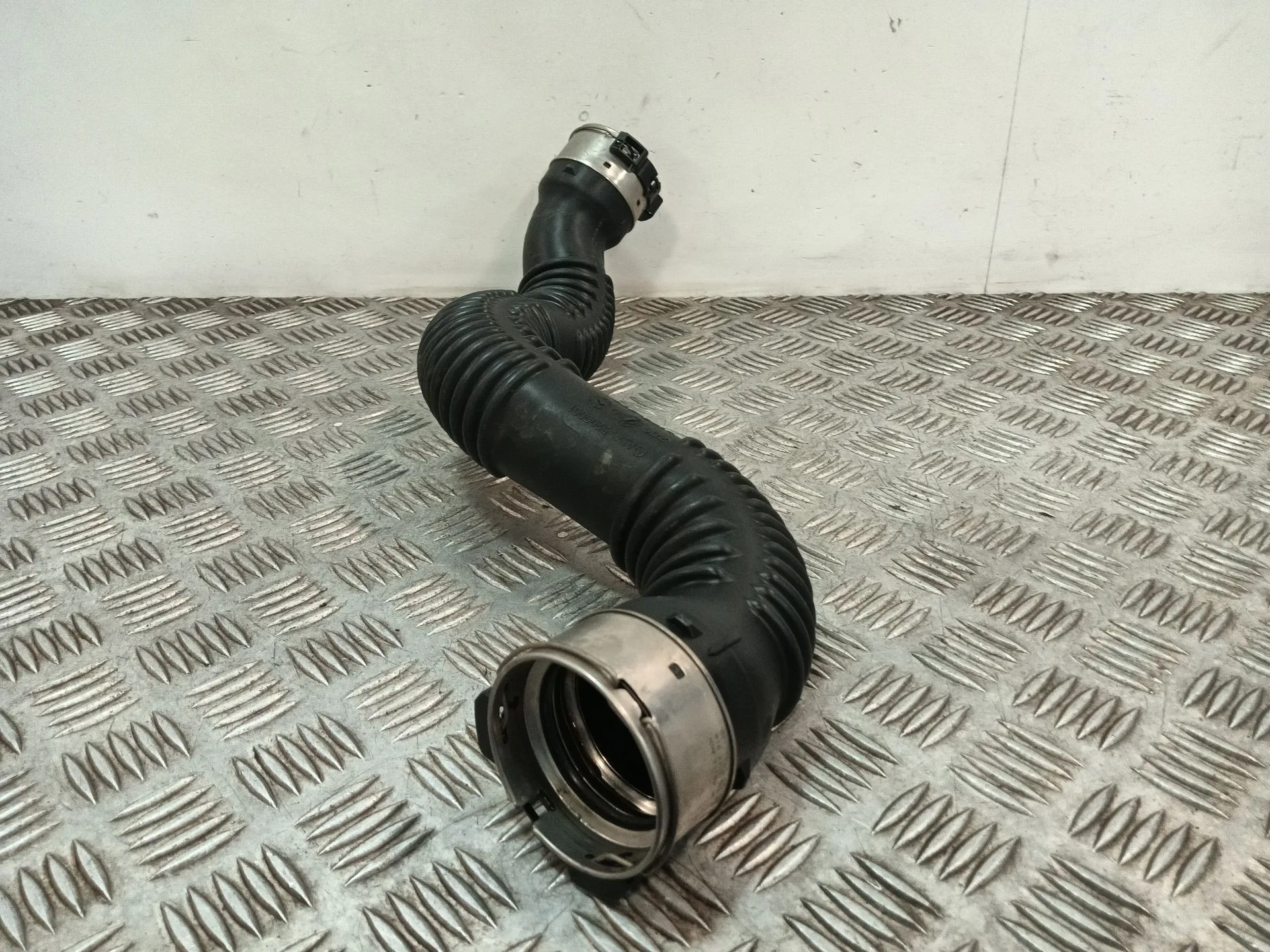 Tubo para Mercedes-Benz Clase A (W169)