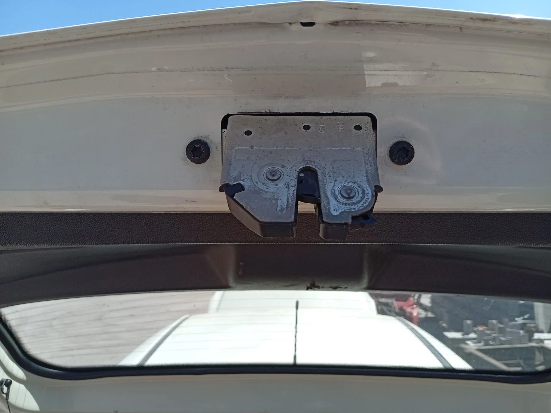 Cerradura Maletero / Porton para Opel Corsa D (S07)