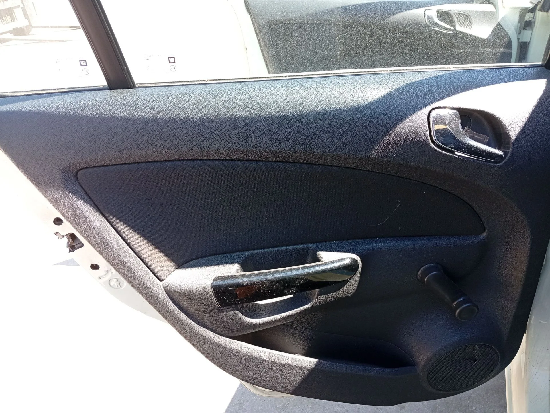 Guarnecido Puerta Trasera Izquierda para Opel Corsa D (S07)