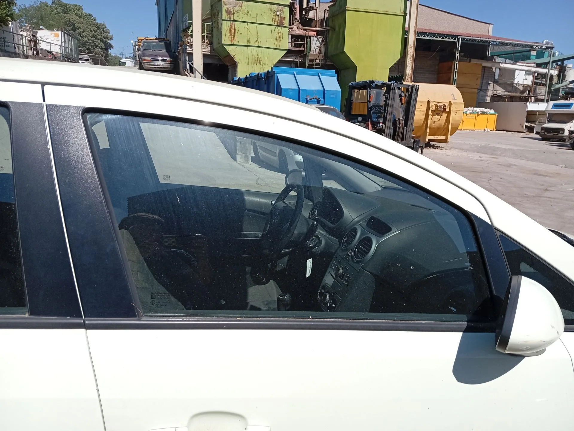 Luna Delantera Derecha para Opel Corsa D (S07)