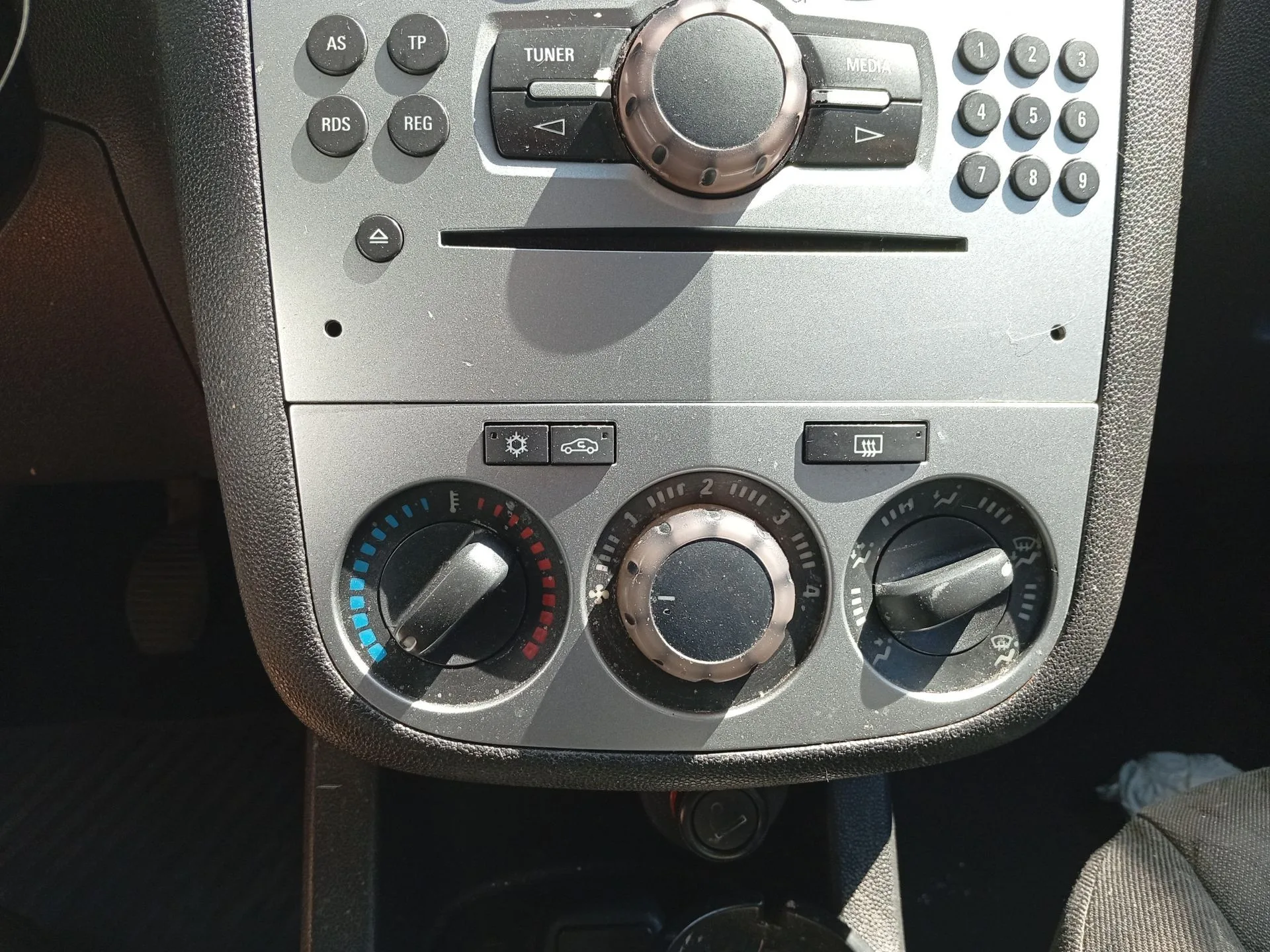 Mando Climatizador para Opel Corsa D (S07)