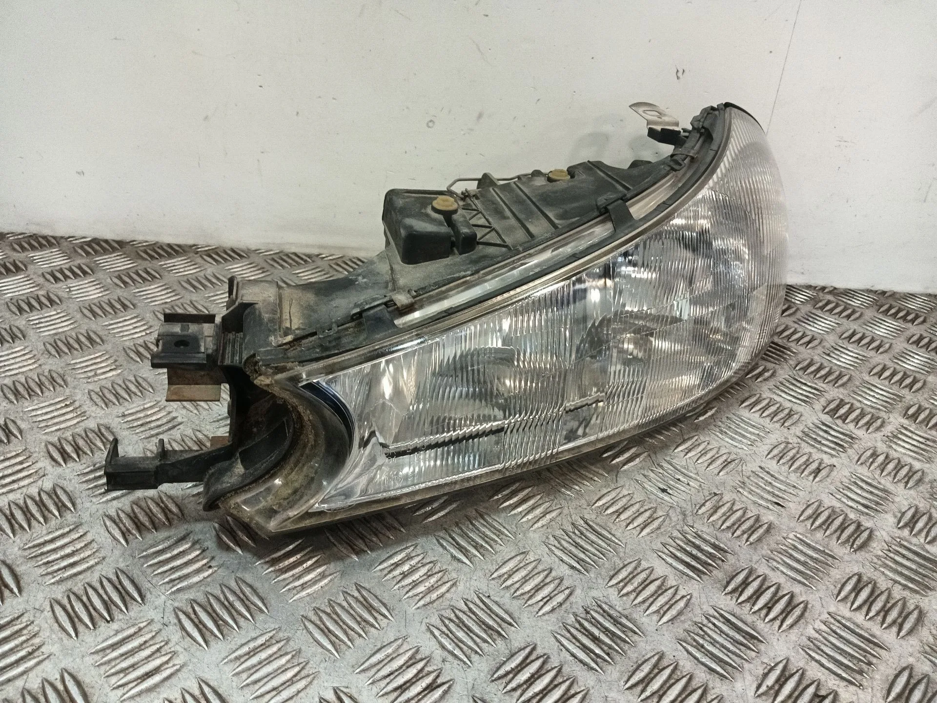 Faro Izquierdo para Ford Mondeo Ii (Bap)