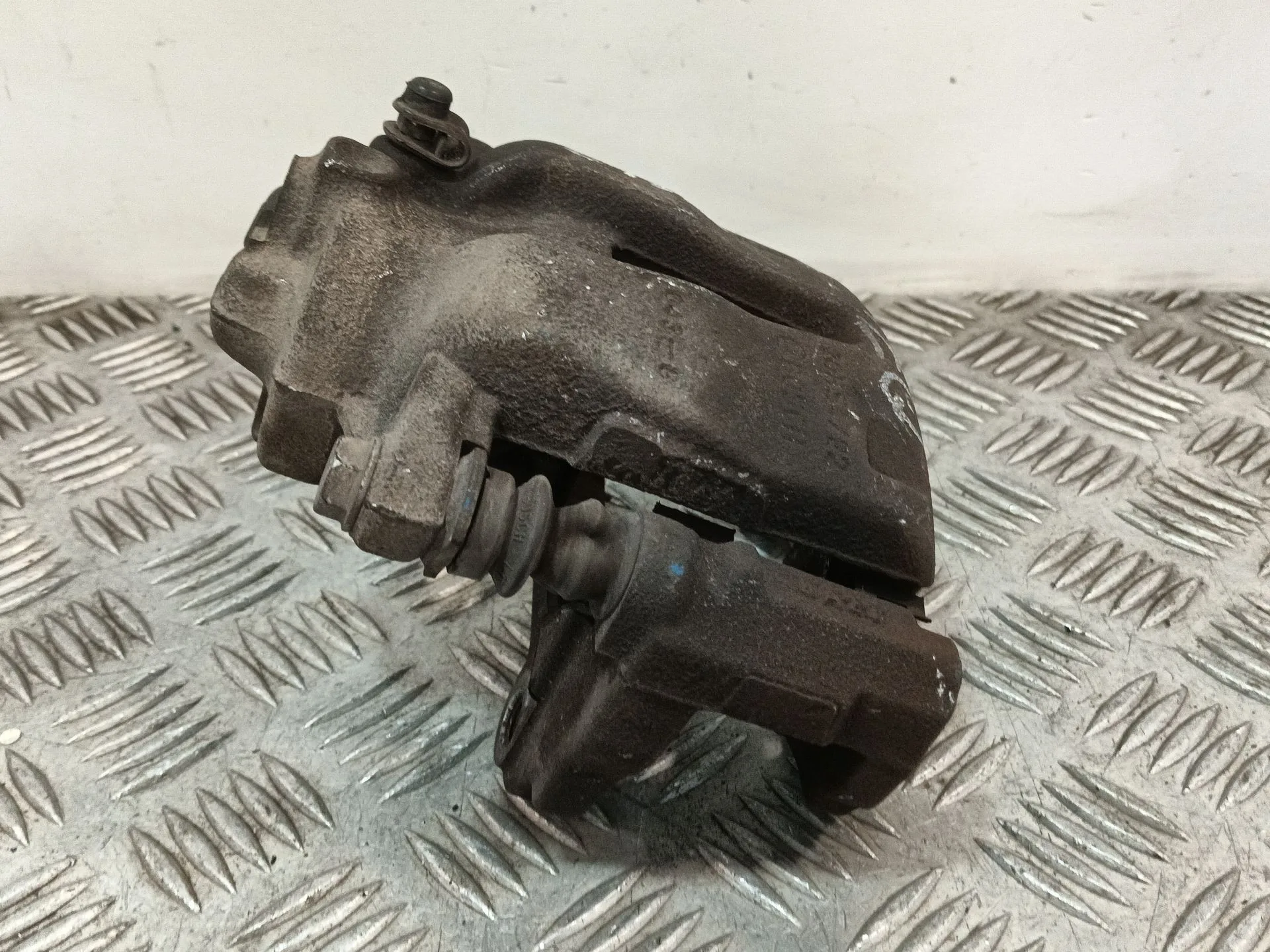 Pinza Freno Delantera Izquierda para Opel Corsa D (S07)