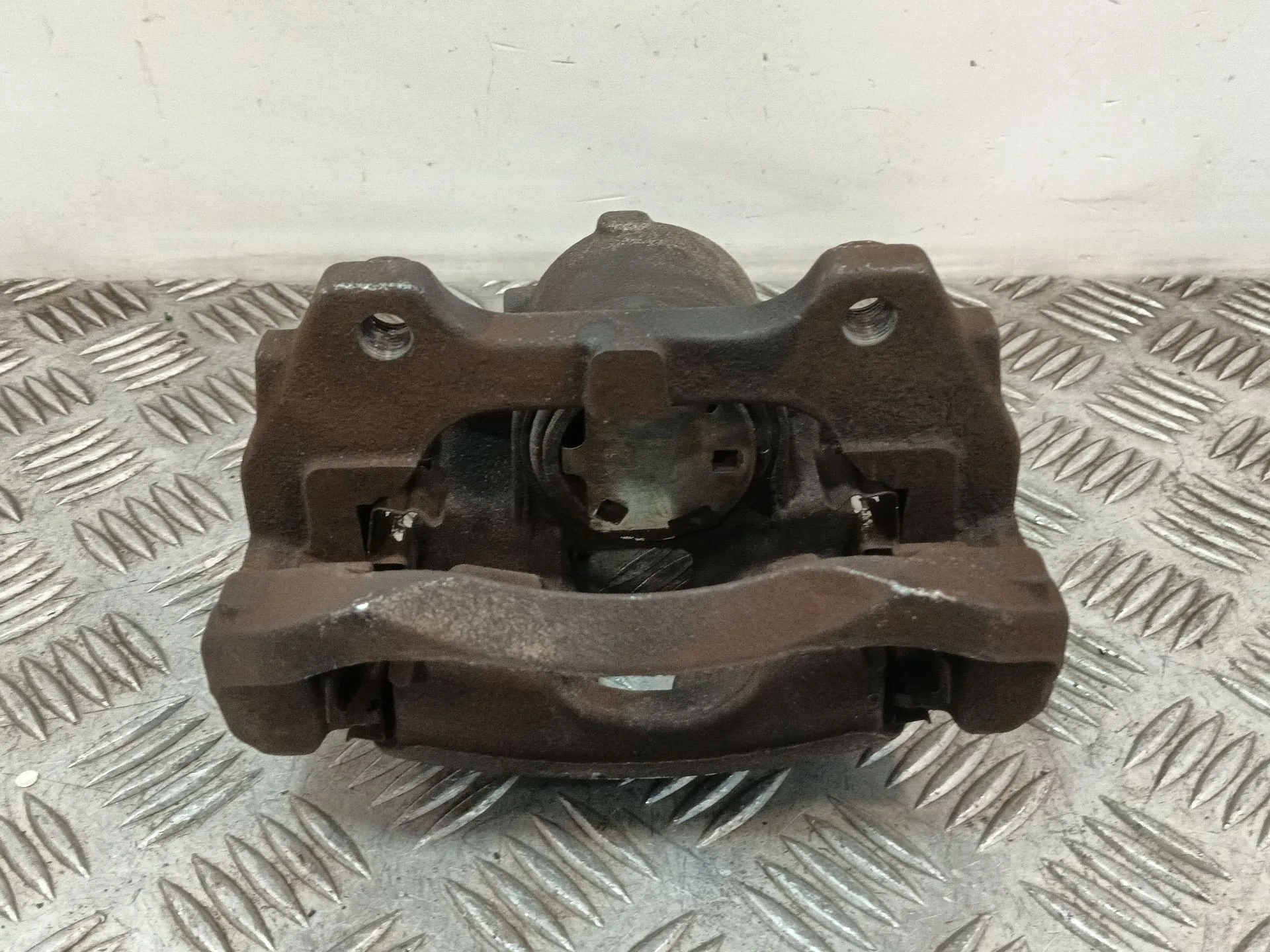Pinza Freno Delantera Izquierda para Opel Corsa D (S07)
