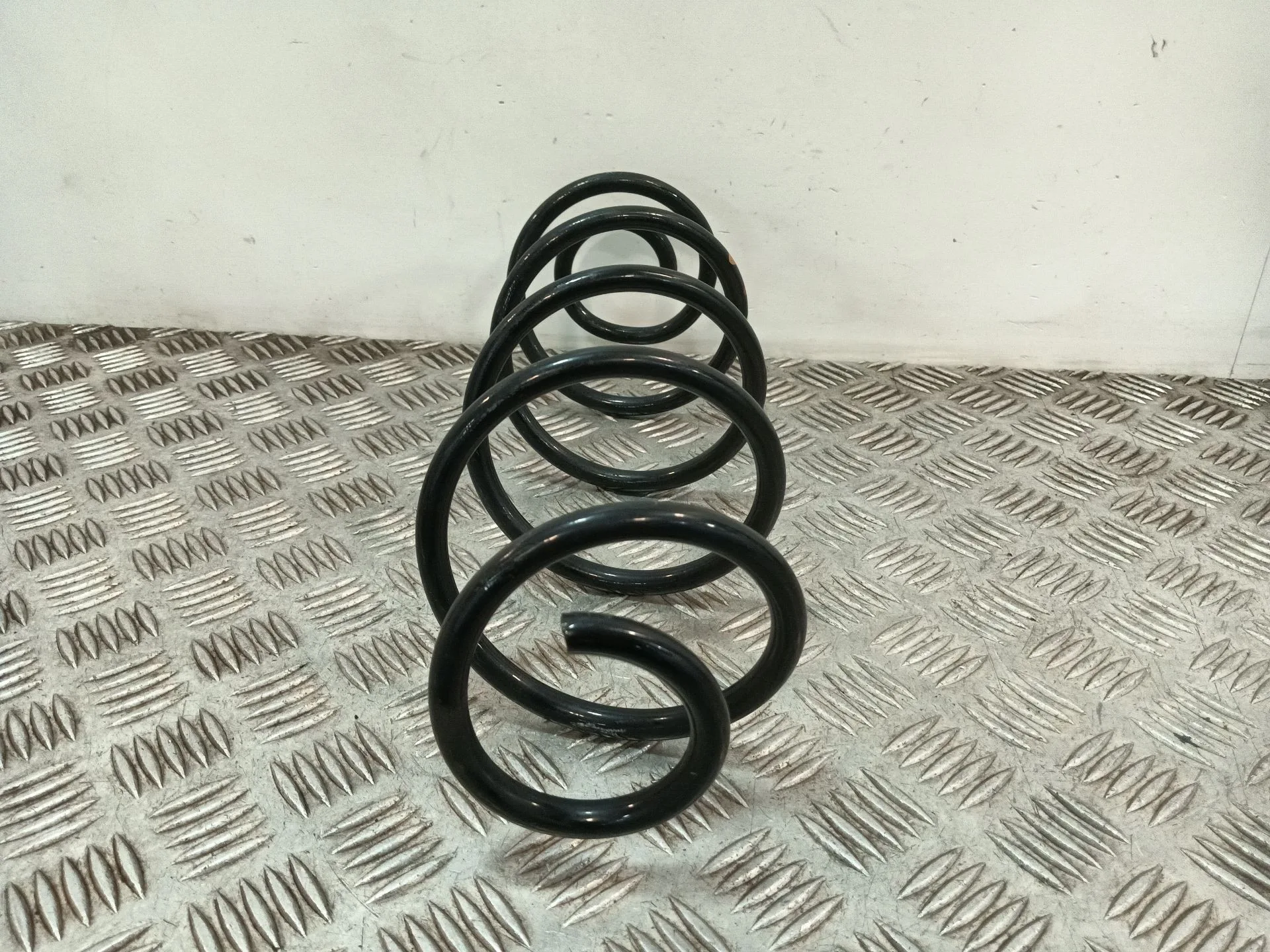 Muelle Trasero Derecho para Peugeot 3008 Ii Suv (Mc_, Mr_, Mj_, M4_)