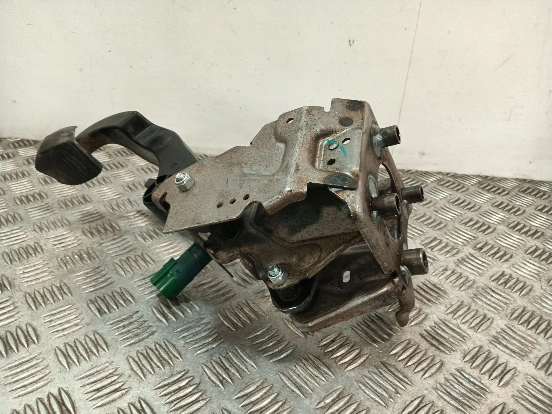 Pedal Embrague para Citroën C4 Cactus