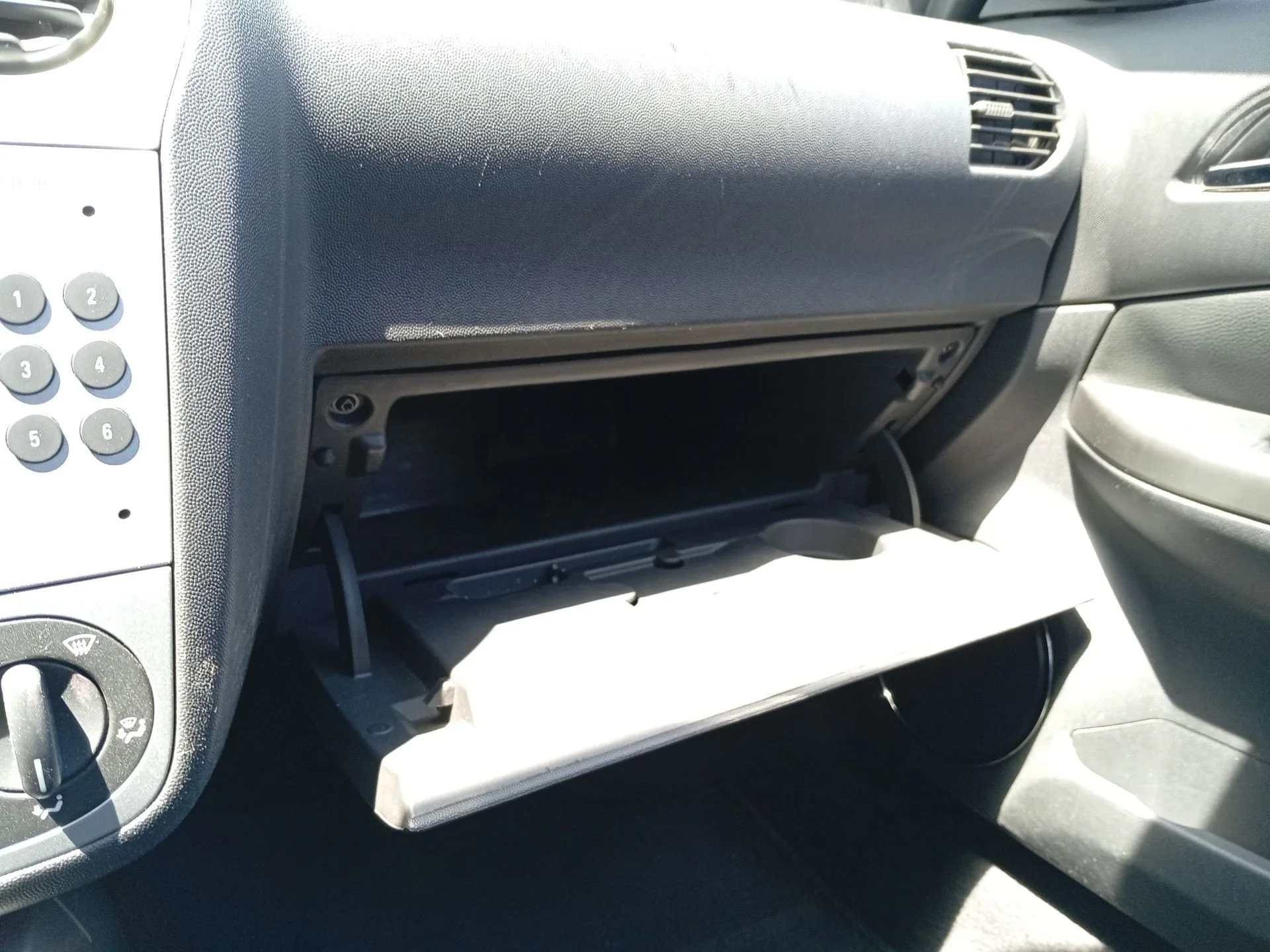 Guantera para Opel Tigra Twintop (X04)