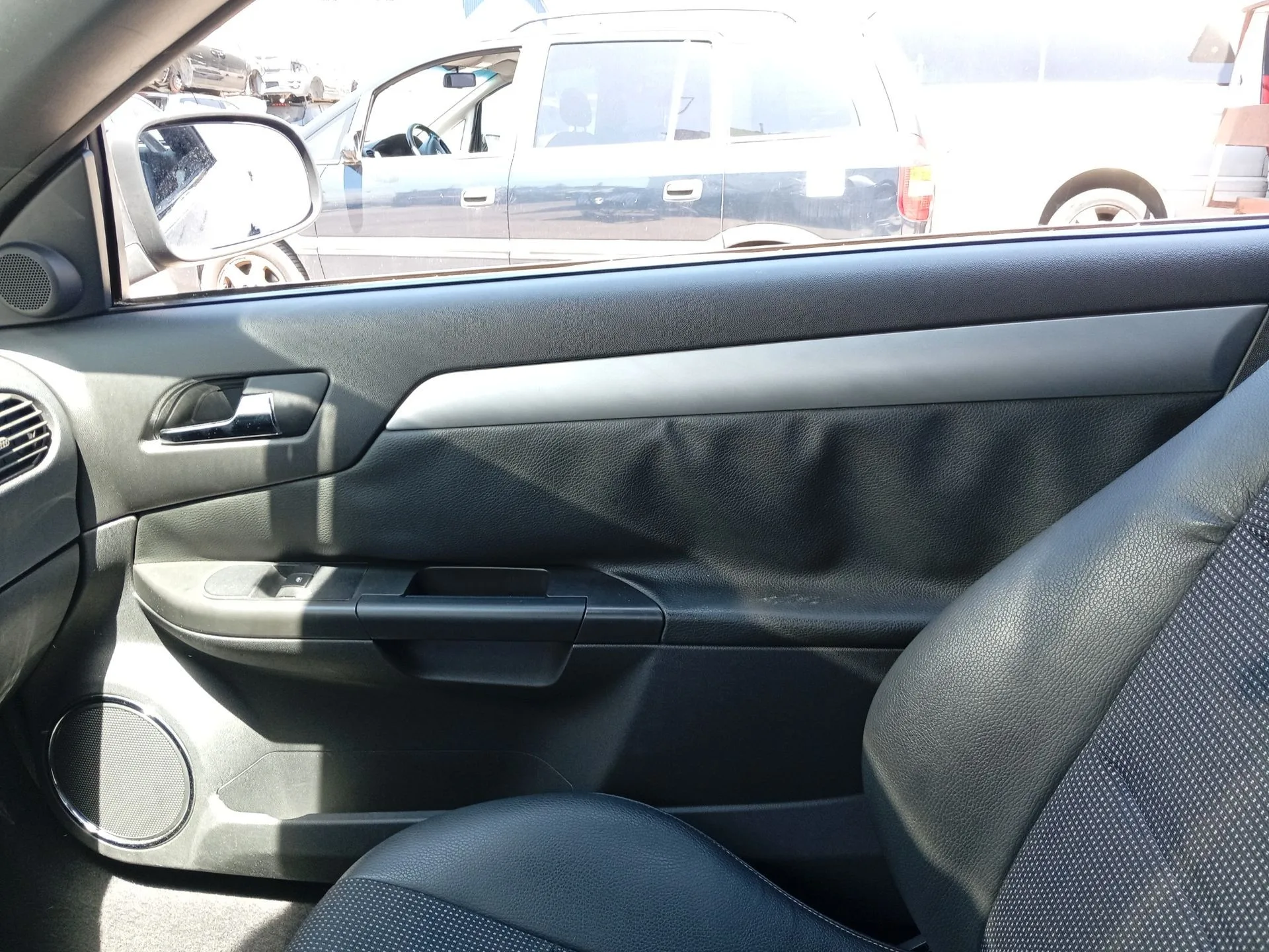Guarnecido Puerta Delantera Derecha para Opel Tigra Twintop (X04)