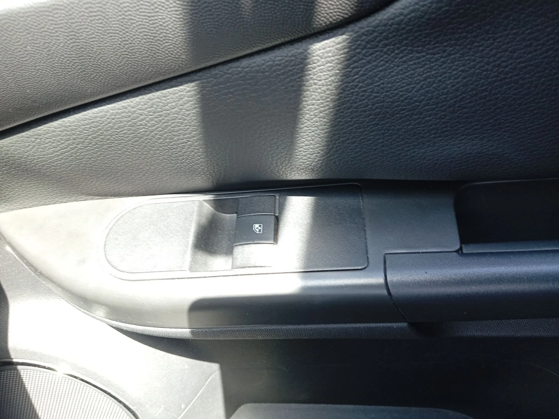 Mando Elevalunas Delantero Derecho para Opel Tigra Twintop (X04)