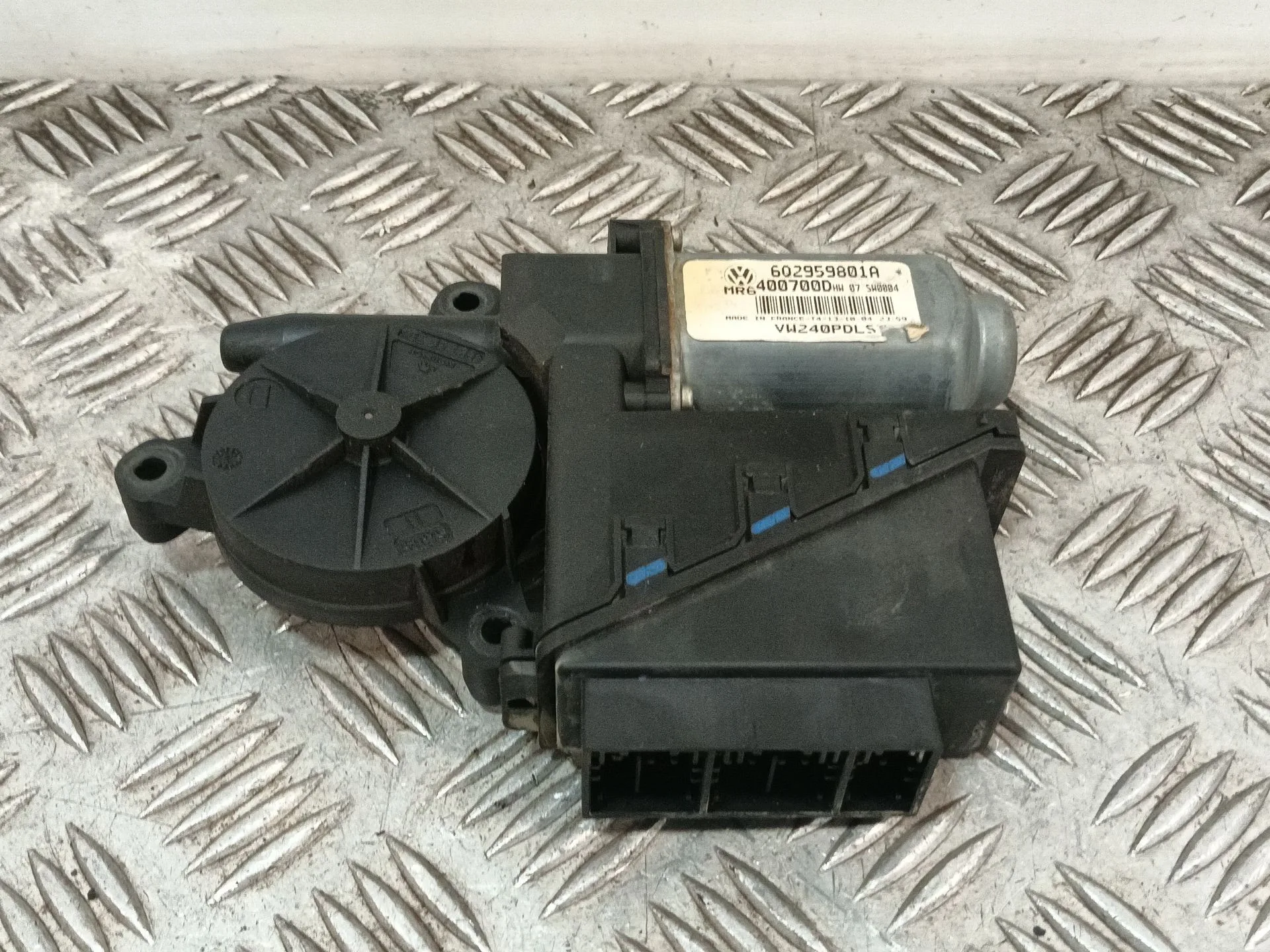 Motor Elevalunas Delantero Derecho para Volkswagen Polo Iv (9N_, 9A_)