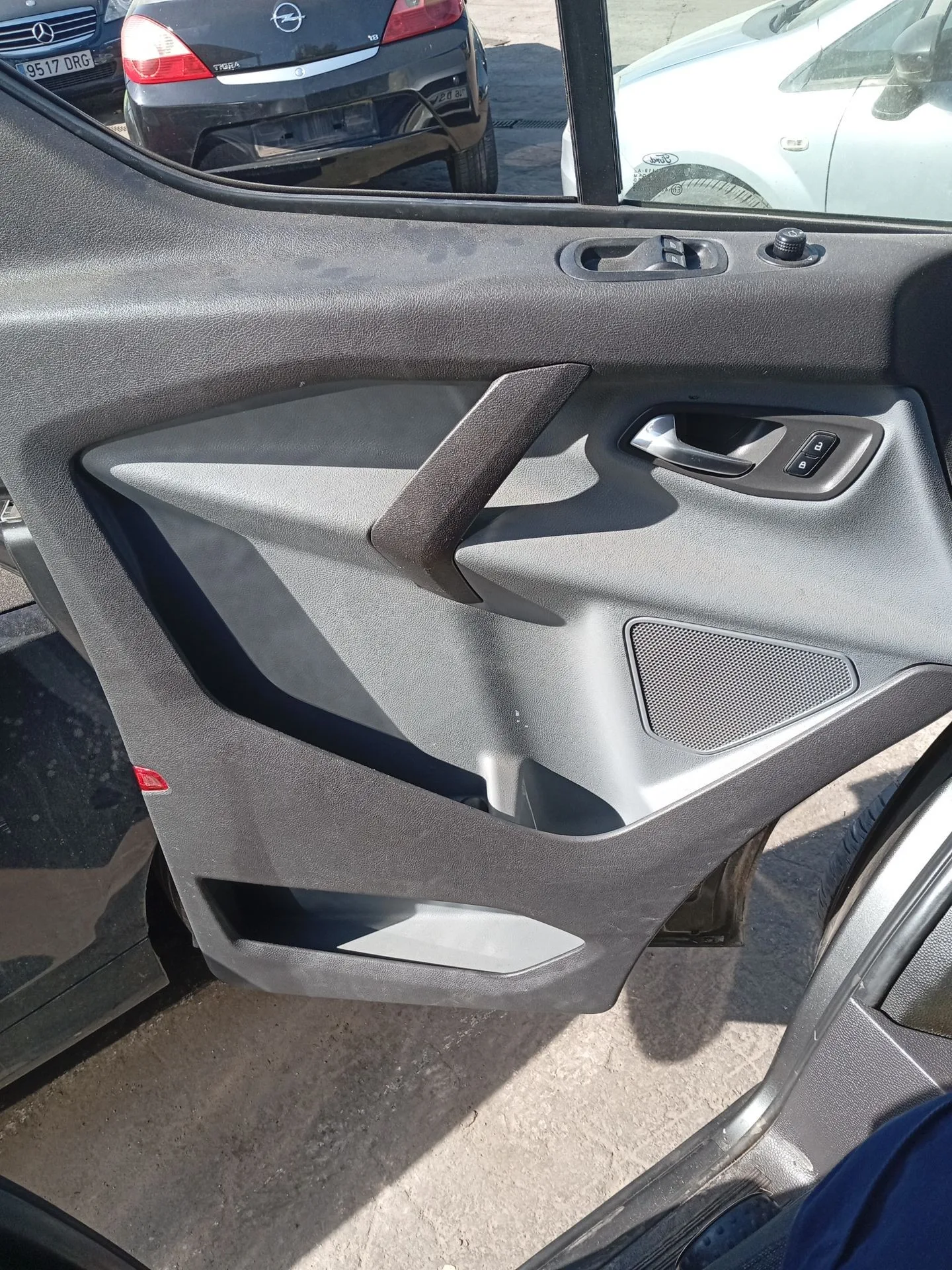 Guarnecido Puerta Delantera Izquierda para Ford Transit Custom V362 Furgoneta (Fy, Fz)
