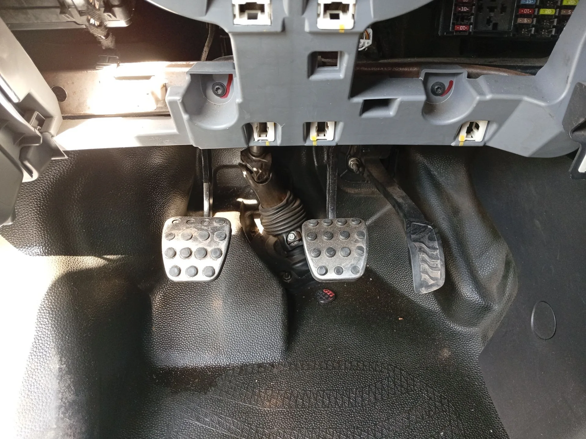 Pedal Embrague para Ford Transit Custom V362 Furgoneta (Fy, Fz)