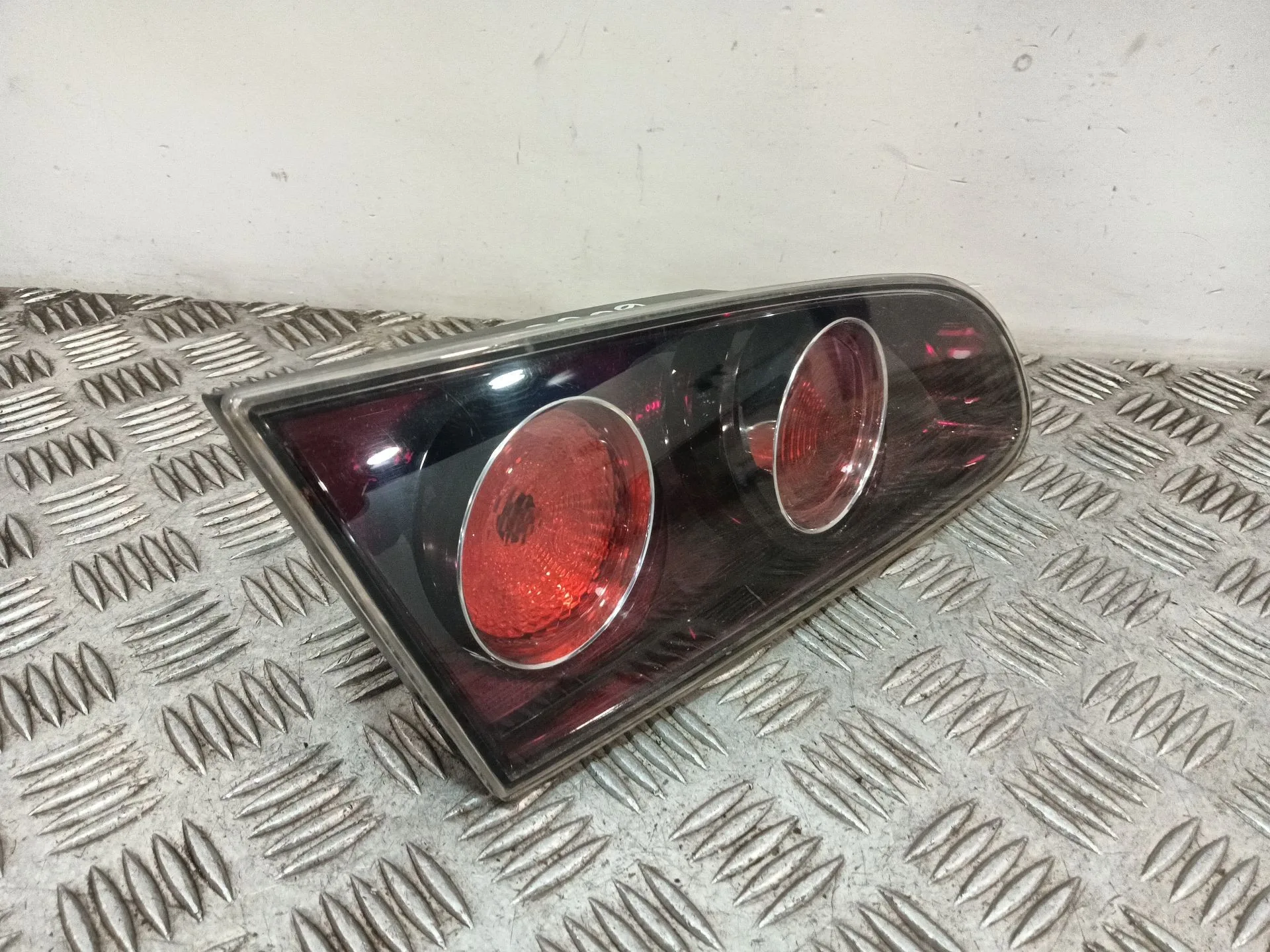 Piloto Trasero Izquierdo Interior para Seat Ibiza Iii (6L1)
