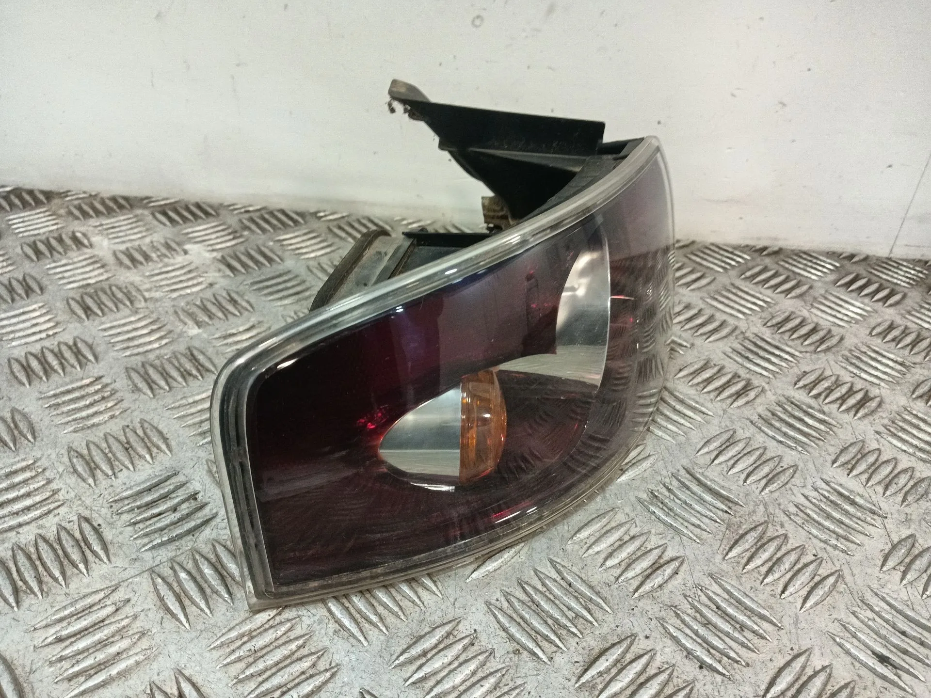 Piloto Trasero Izquierdo para Seat Ibiza Iii (6L1)