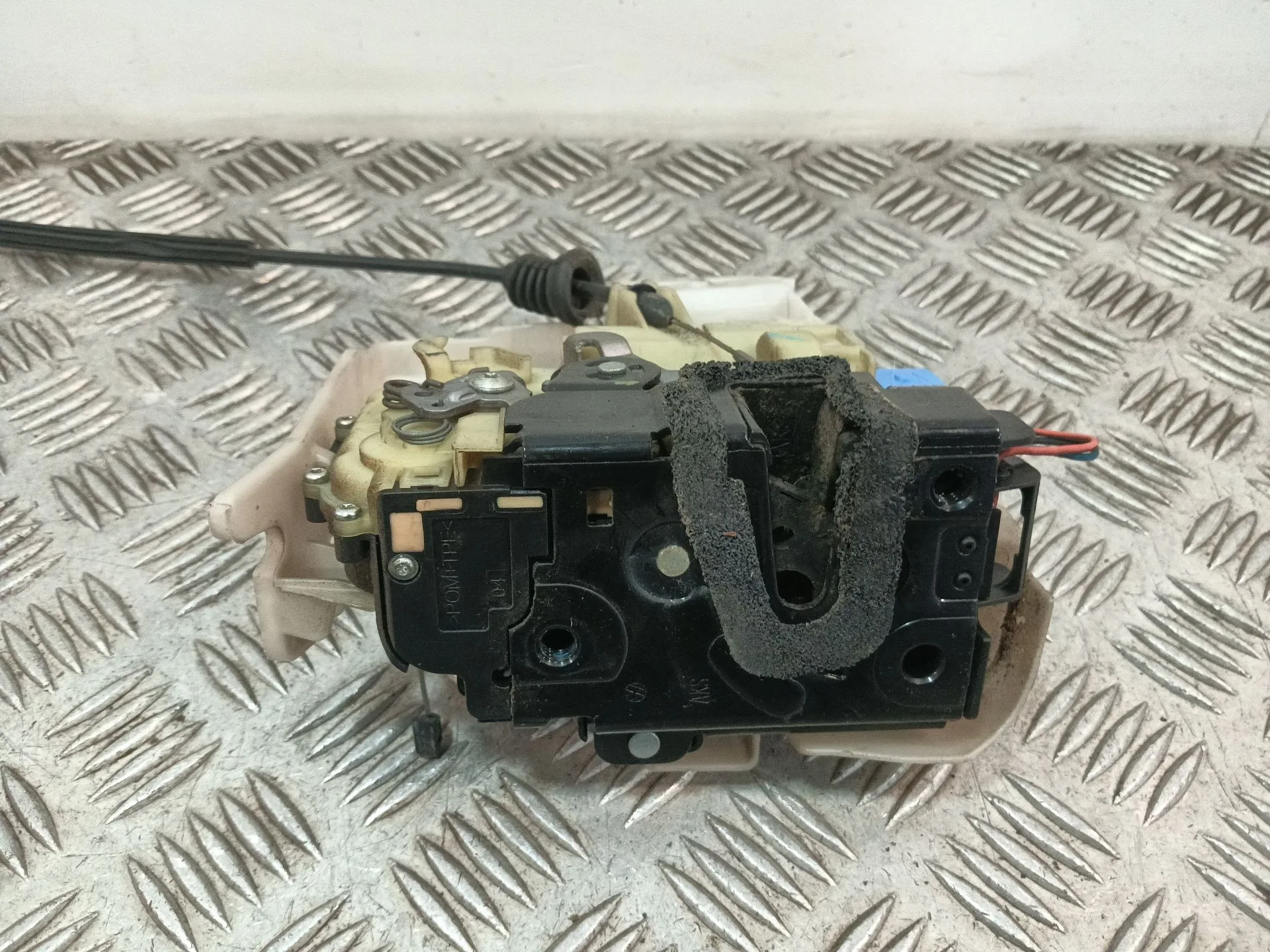 Cerradura Puerta Delantera Izquierda para Volkswagen Polo Iv (9N_, 9A_)
