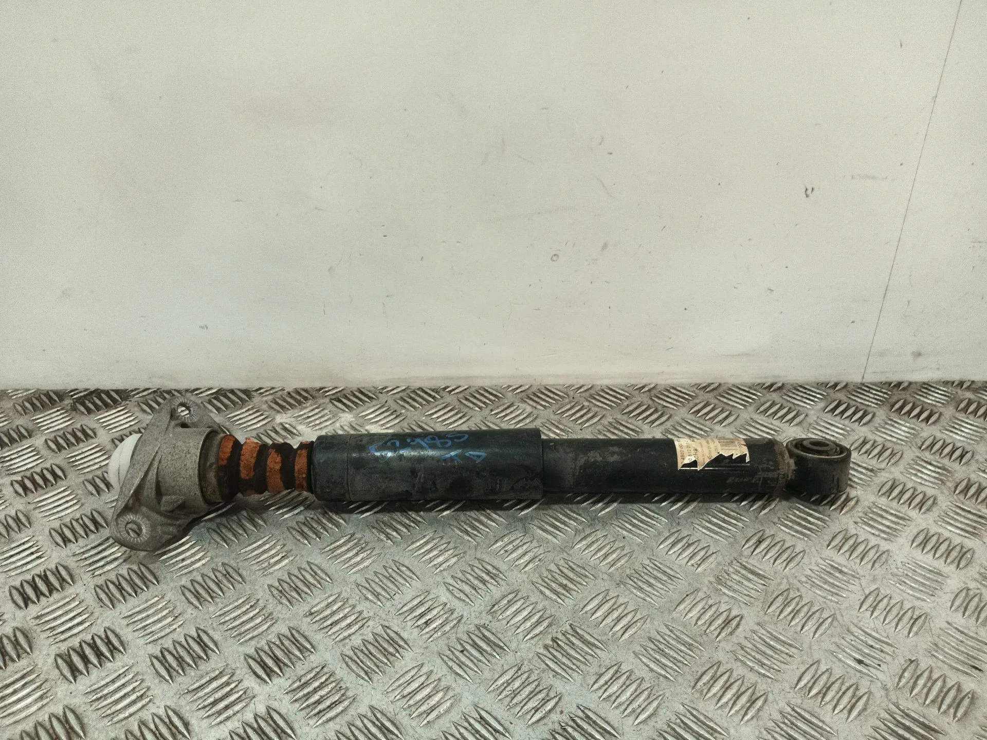 Amortiguador Trasero para Volkswagen Eos (1F7)