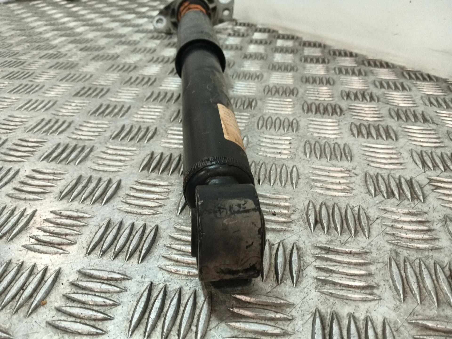 Amortiguador Trasero para Volkswagen Eos (1F7)