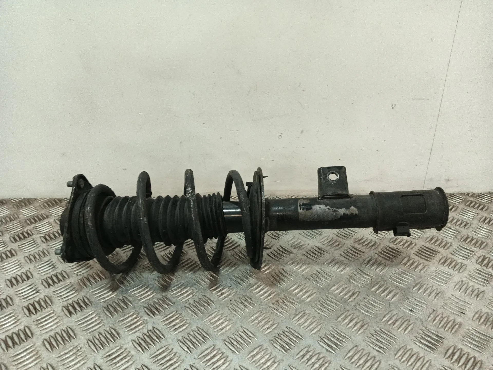 Amortiguador Delantero Izquierdo para Kia Sportage