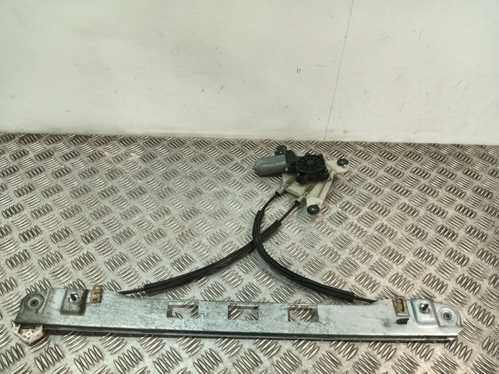 Elevalunas Delantero Izquierdo para Renault Master Iii