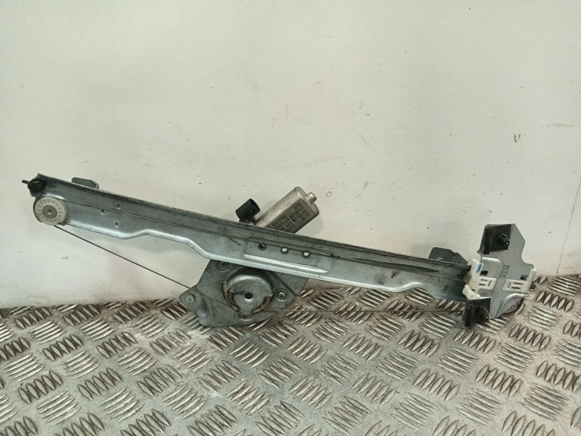 Elevalunas Delantero Derecho para Dacia Sandero