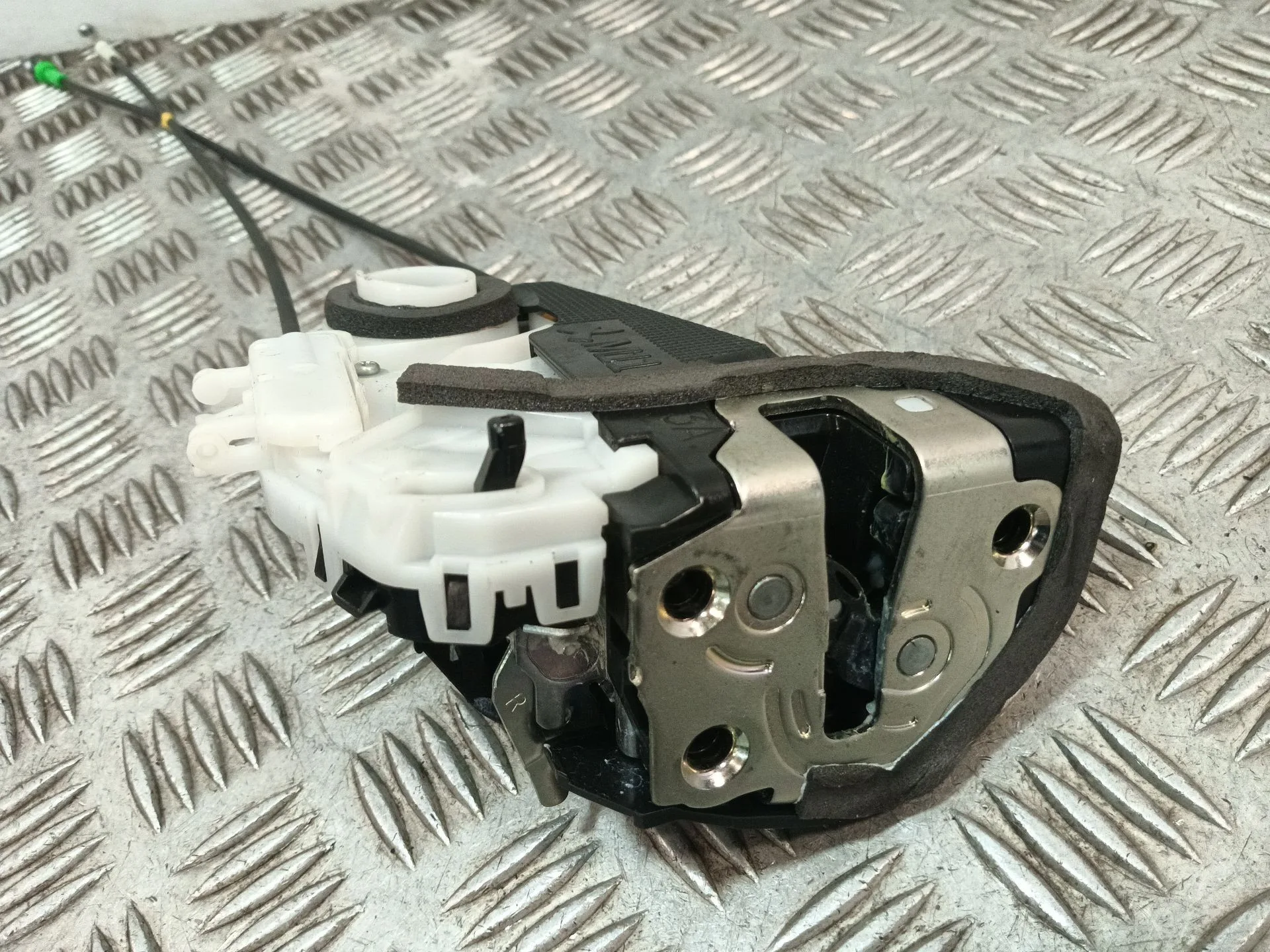 Cerradura Puerta Trasera Derecha para Toyota Yaris (_P13_)