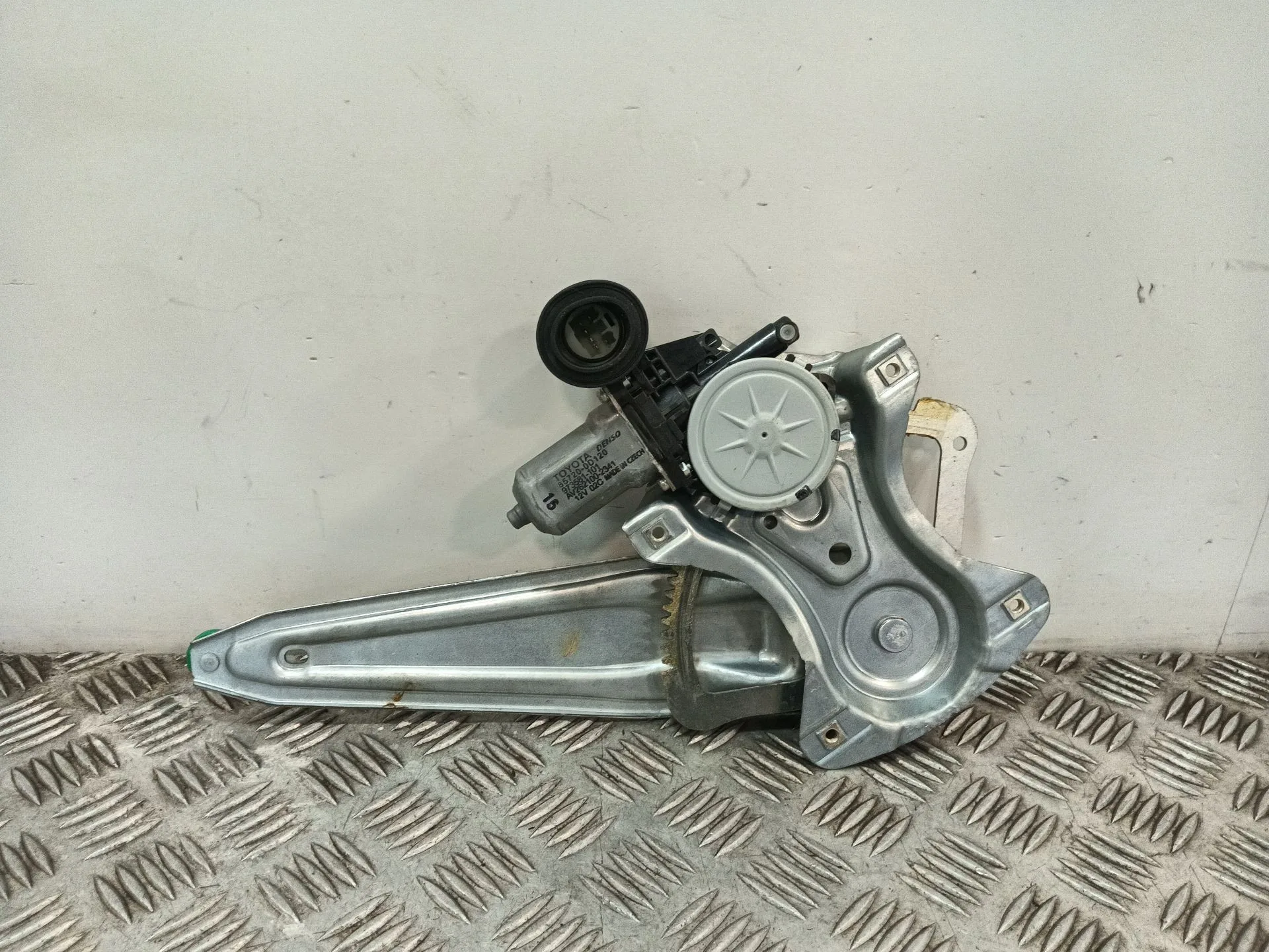 Elevalunas Trasero Derecho para Toyota Yaris (_P13_)