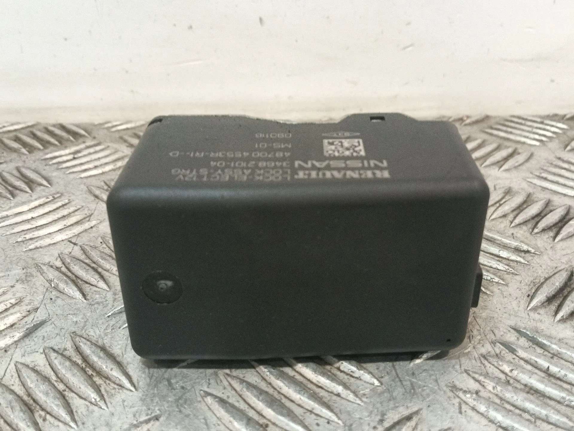 Antirrobo para Nissan Pulsar Hatchback (C13)