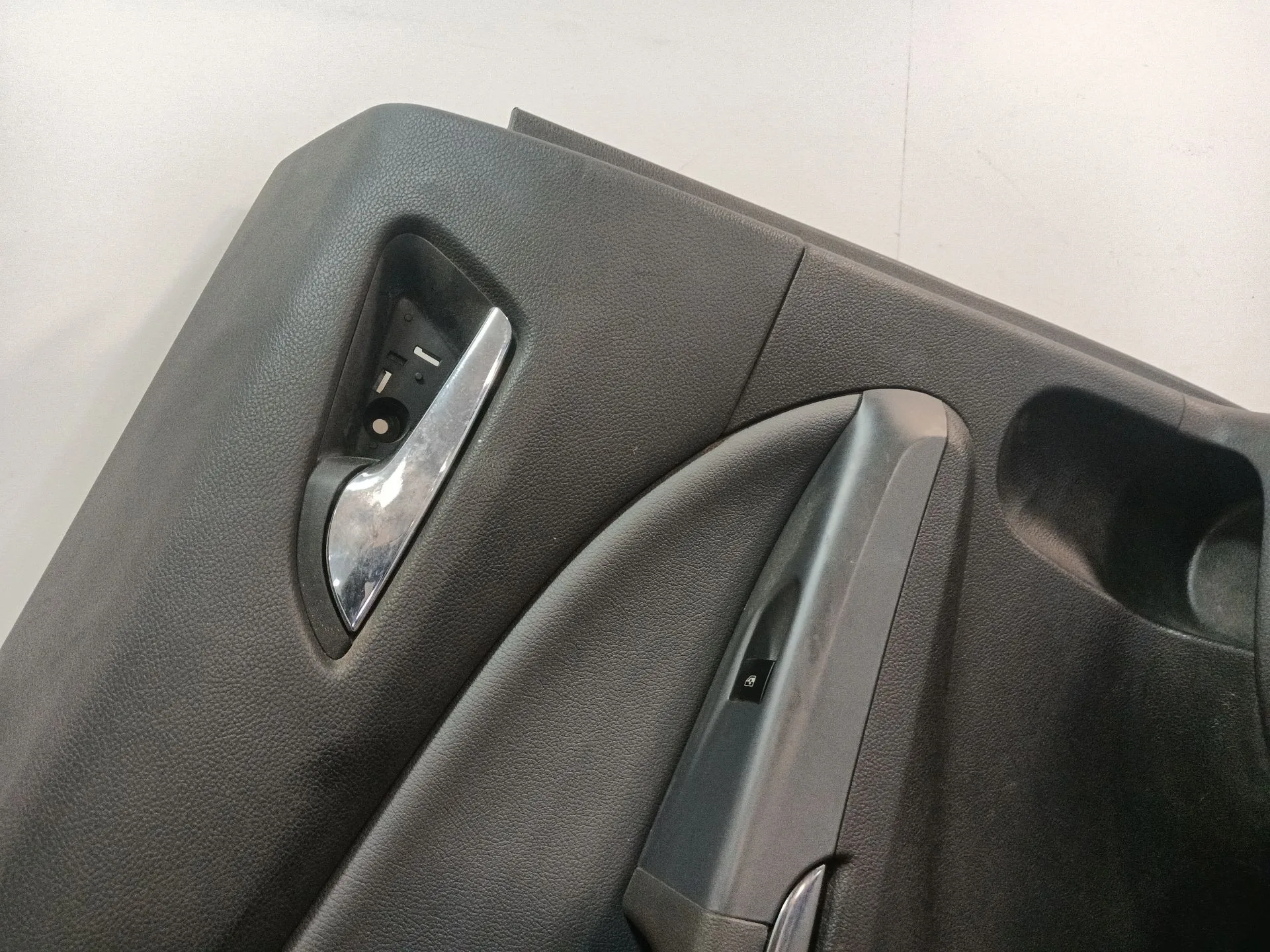 Guarnecido Puerta Trasera Izquierda para Opel Zafira Tourer C Van (P12)