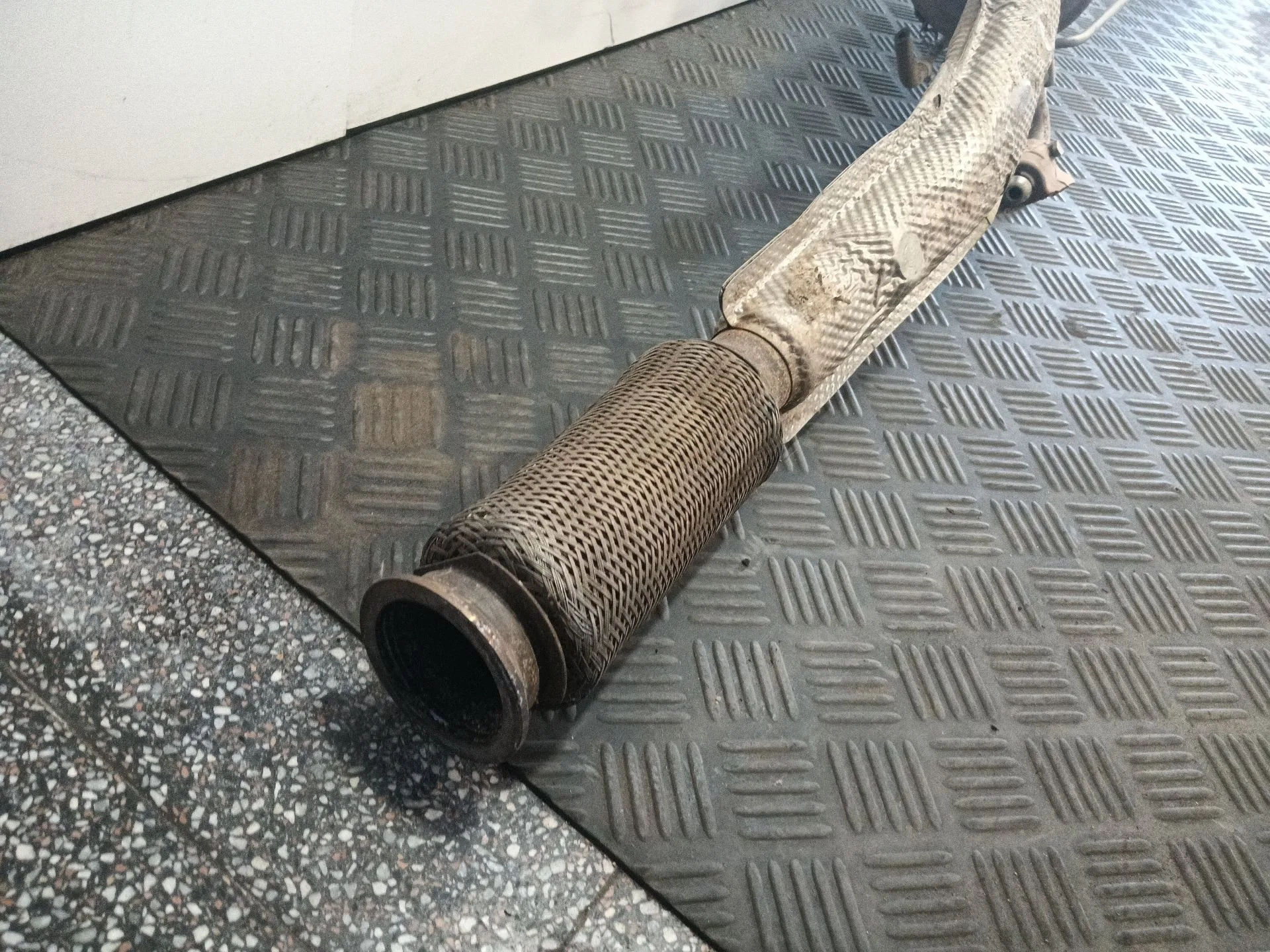 Tubo Escape Completo para Peugeot 208