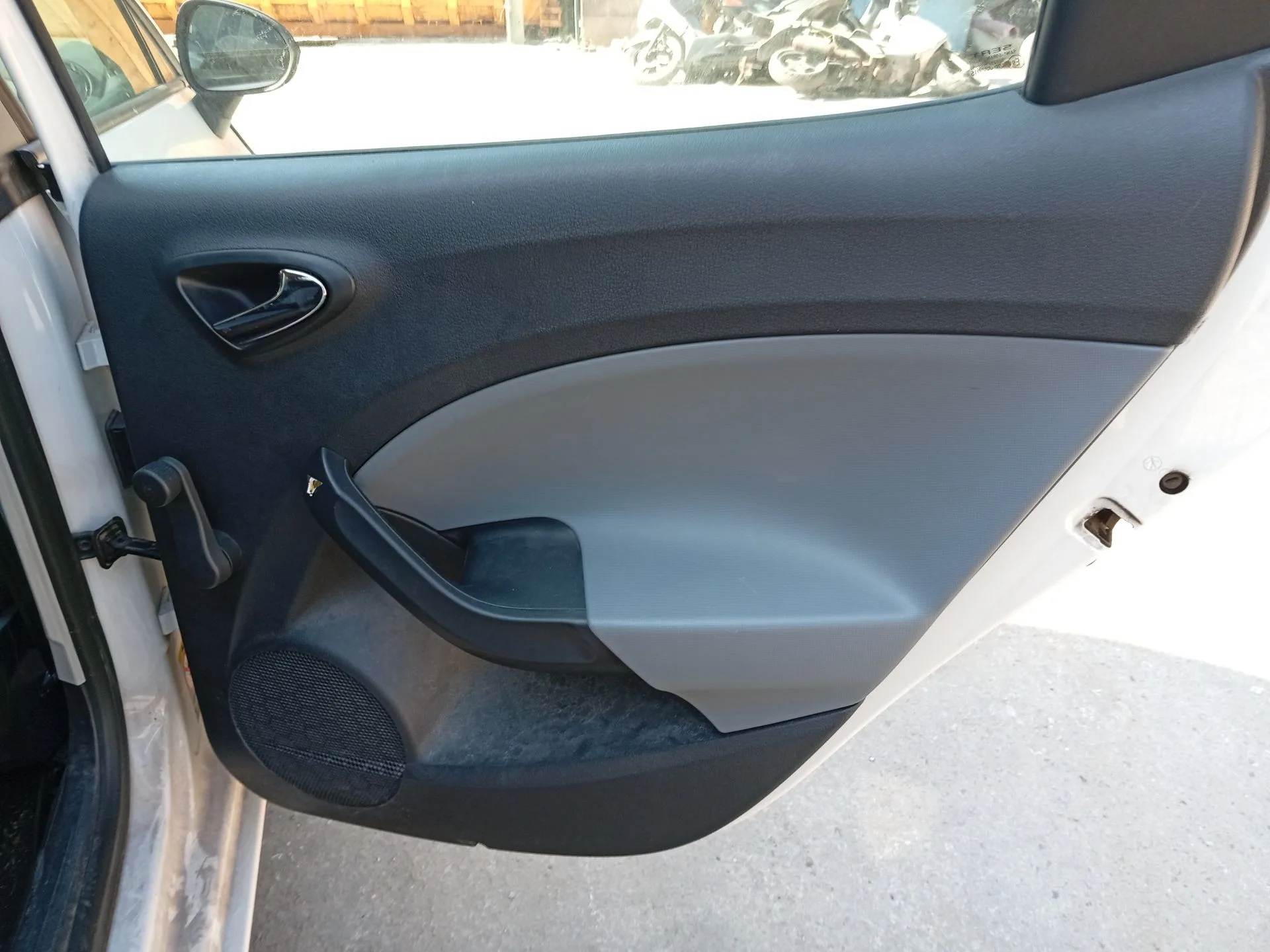 Guarnecido Puerta Trasera Derecha para Seat Ibiza Iv Sc (6J1, 6P5)