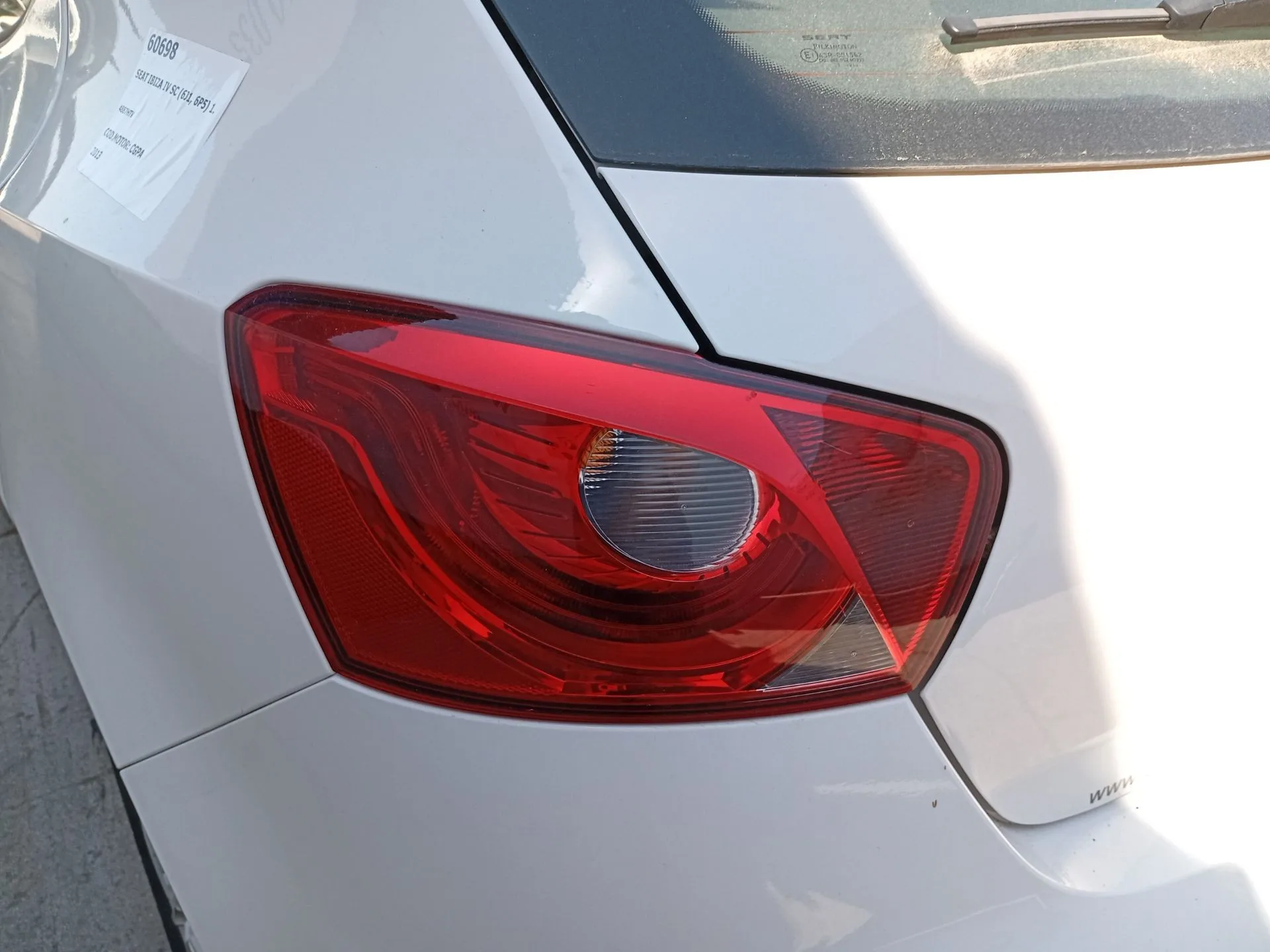 Piloto Trasero Izquierdo para Seat Ibiza Iv Sc (6J1, 6P5)