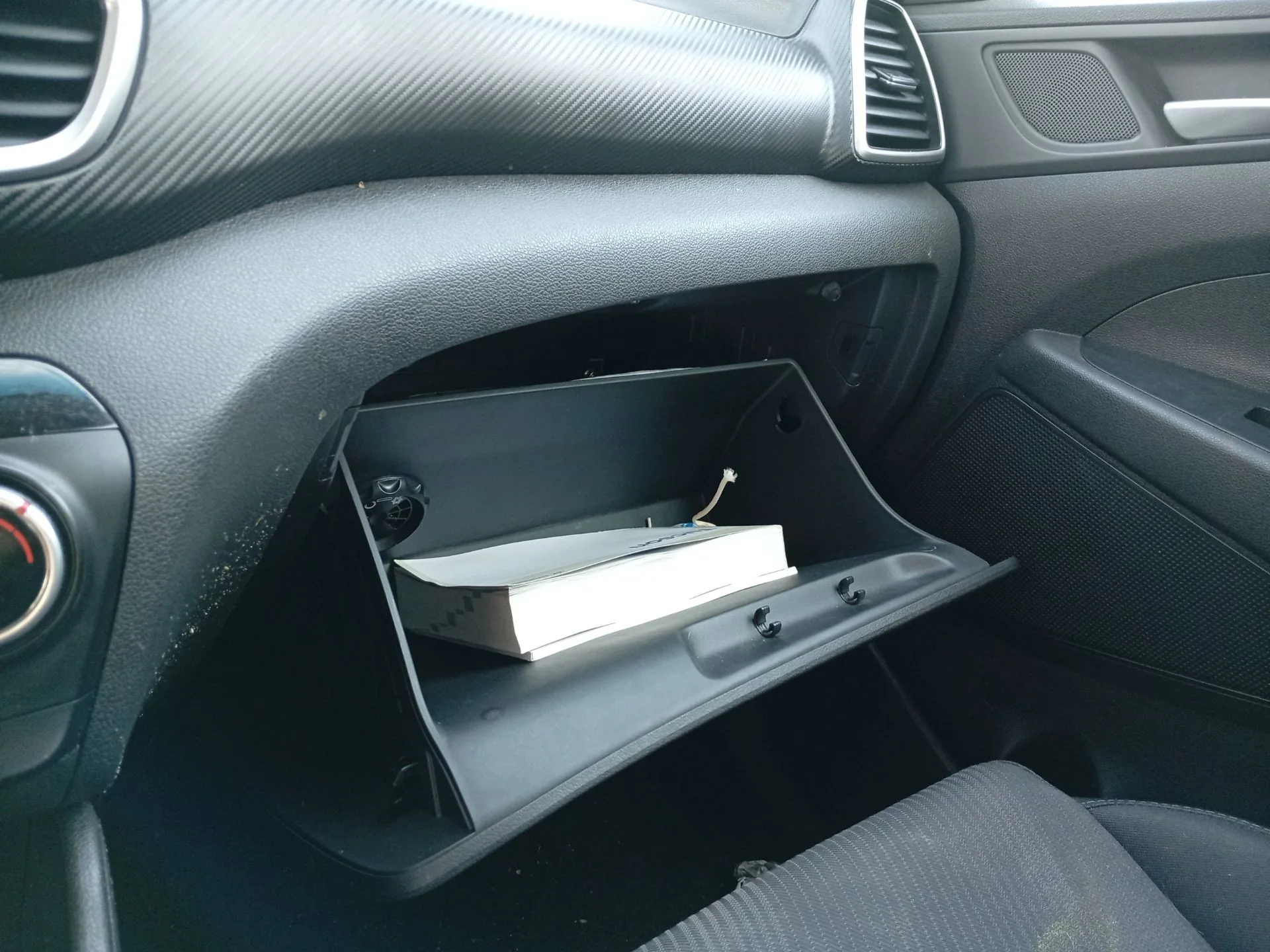 Guantera para Hyundai Tucson (Tl, Tle)