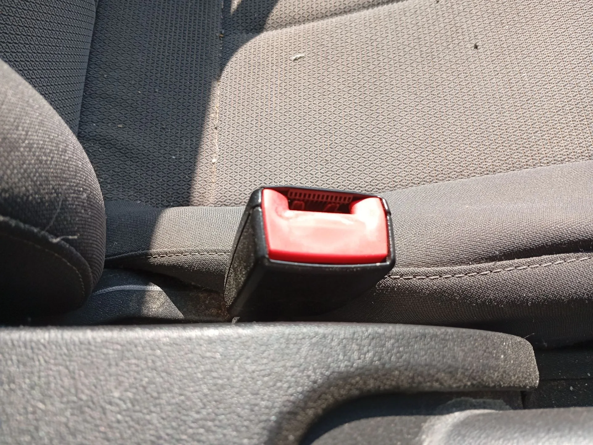Enganche Cinturon Delantero Izquierdo para Seat Leon (1P1)