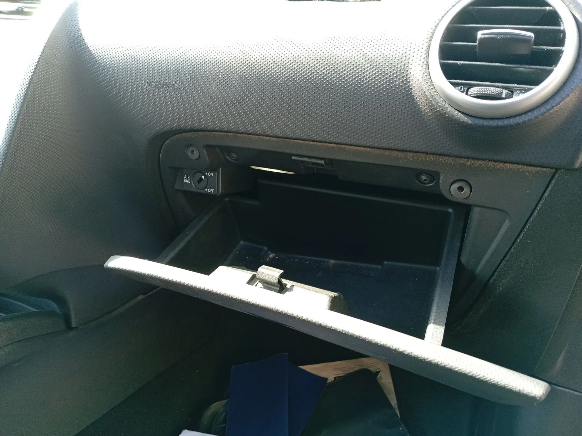 Guantera para Seat Leon (1P1)