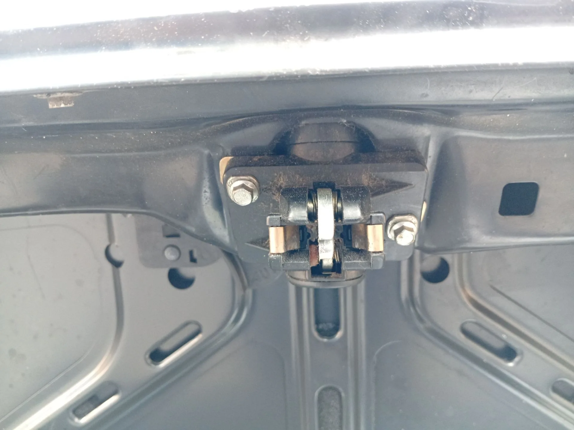 Cerradura Maletero / Porton para Mercedes-Benz 190 (W201)