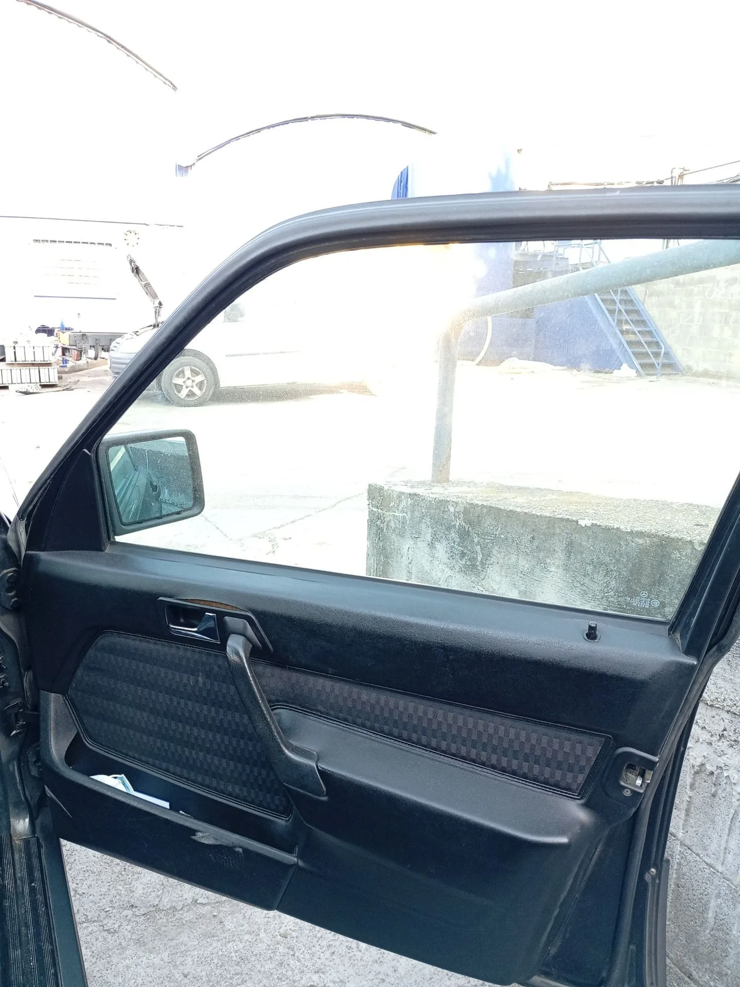 Elevalunas Delantero Derecho para Mercedes-Benz 190 (W201)