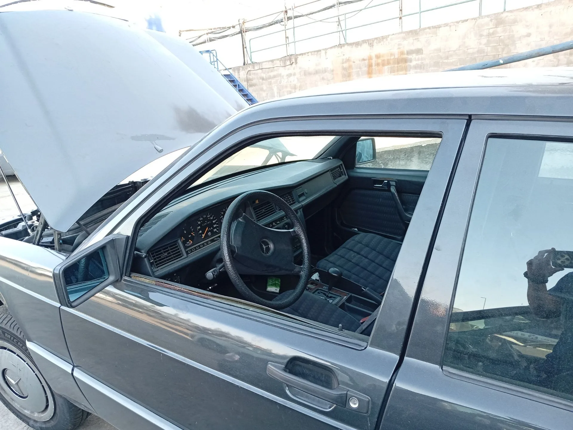 Luna Delantera Izquierda para Mercedes-Benz 190 (W201)