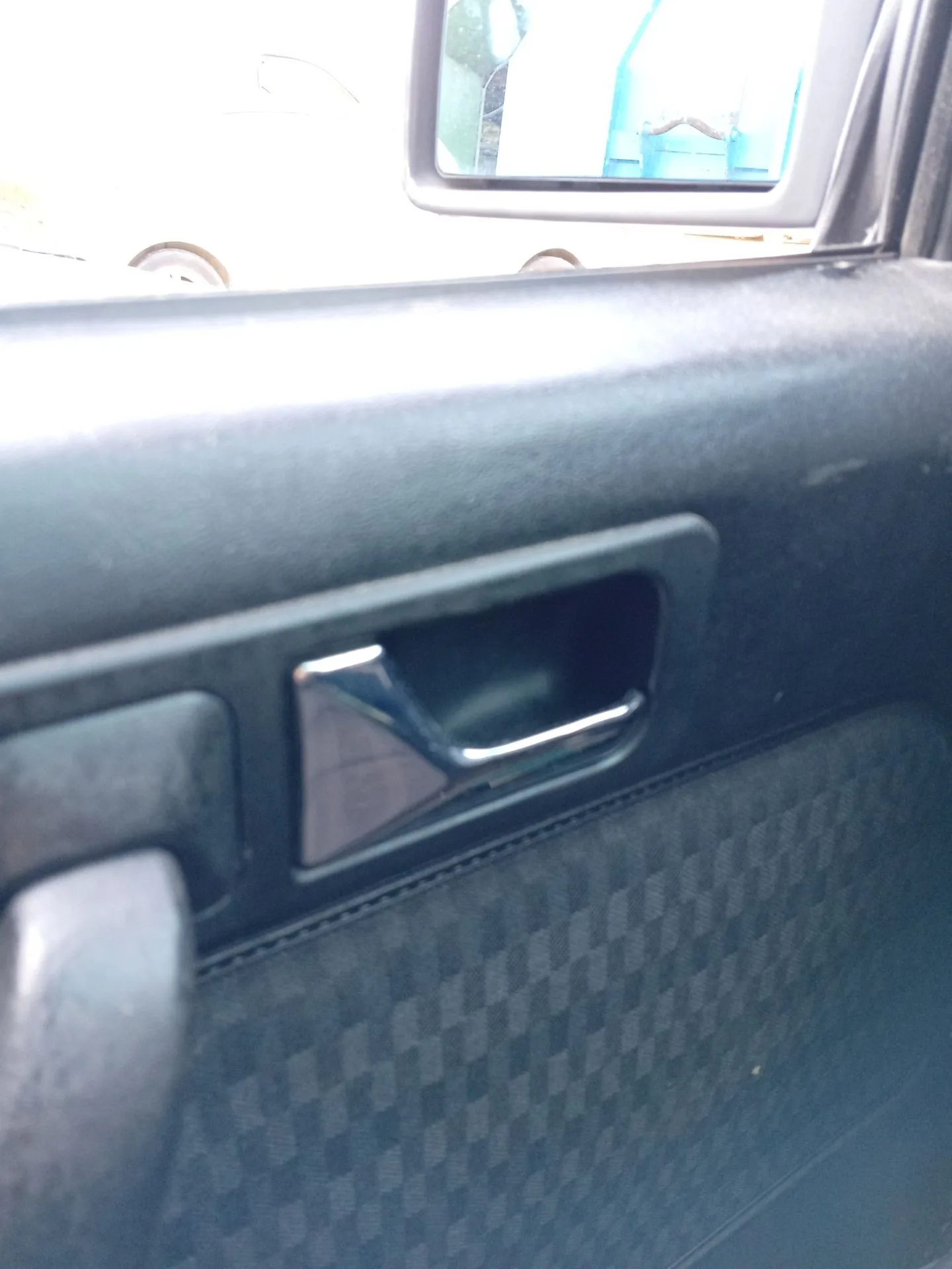 Maneta Interior Delantera Izquierda para Mercedes-Benz 190 (W201)