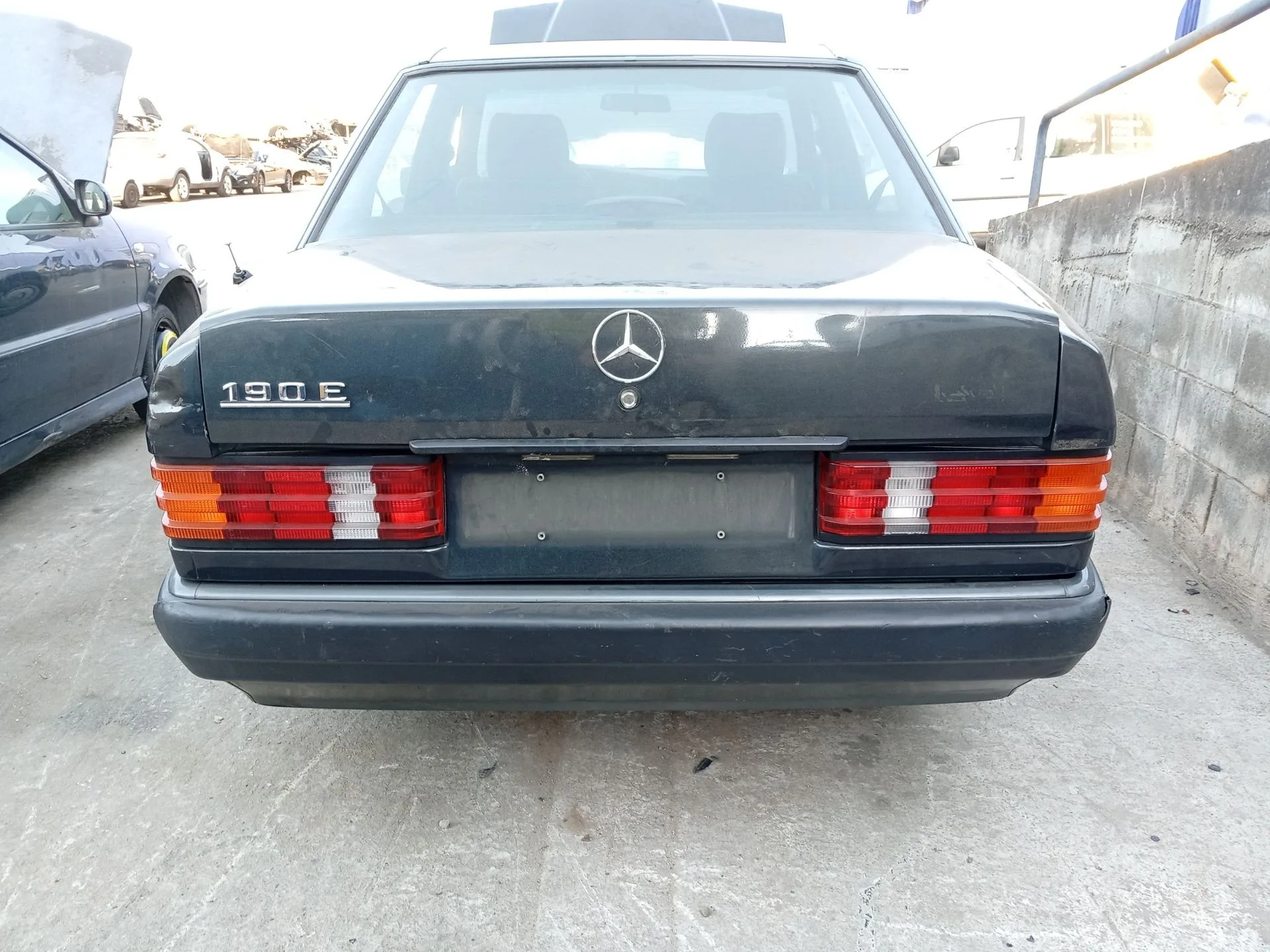 Paragolpes Trasero para Mercedes-Benz 190 (W201)