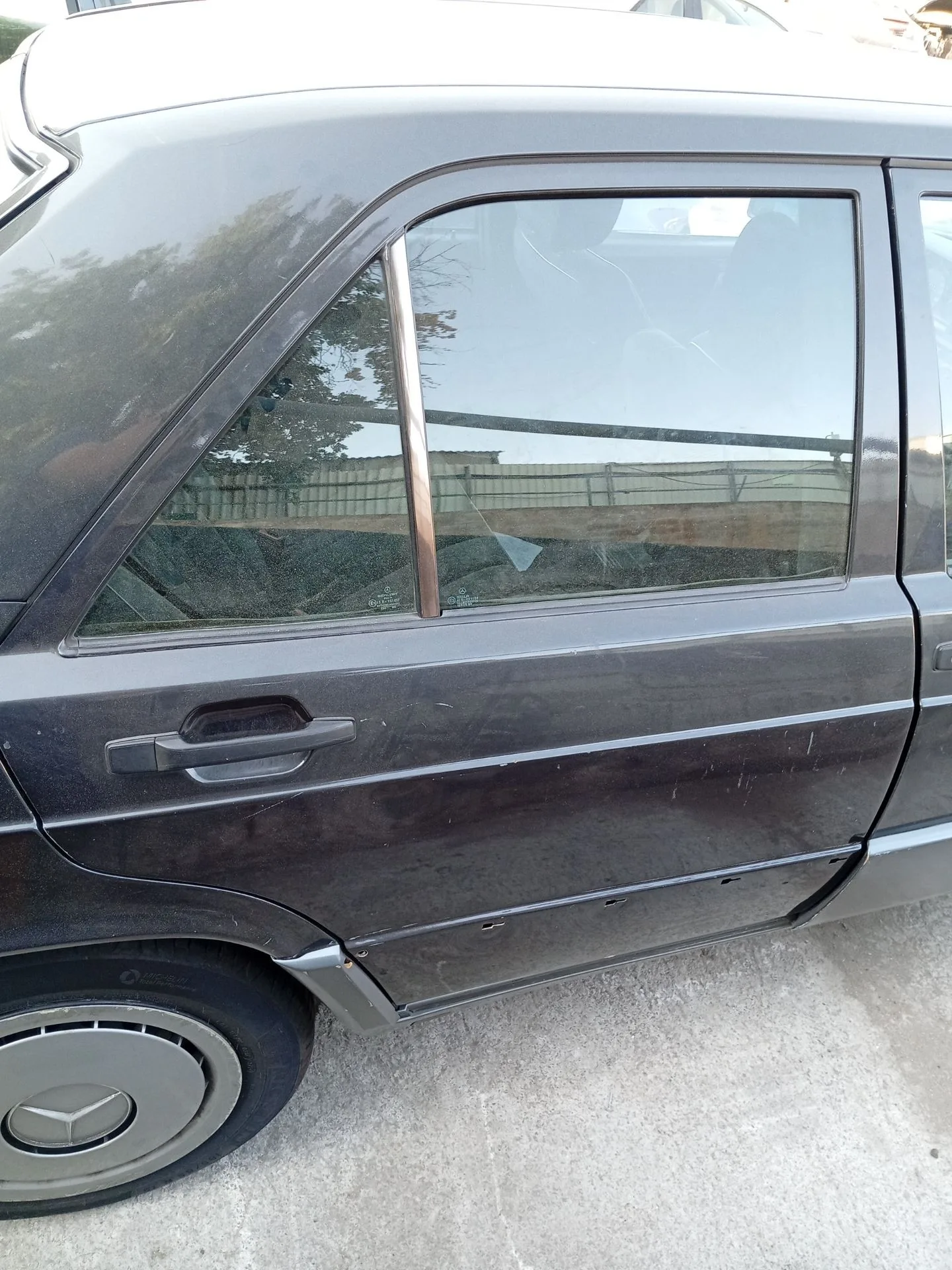 Puerta Trasera Derecha para Mercedes-Benz 190 (W201)