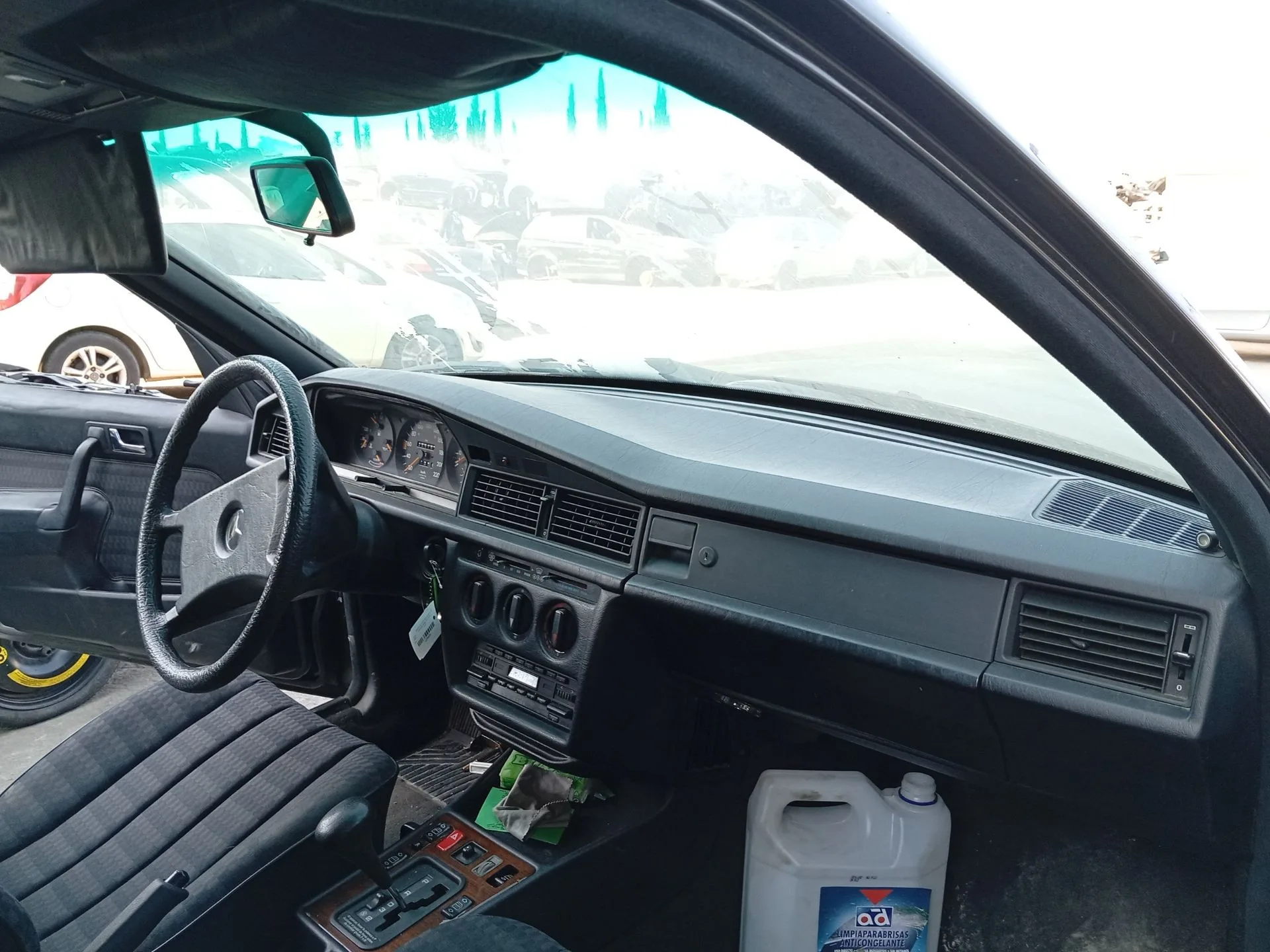 Salpicadero para Mercedes-Benz 190 (W201)