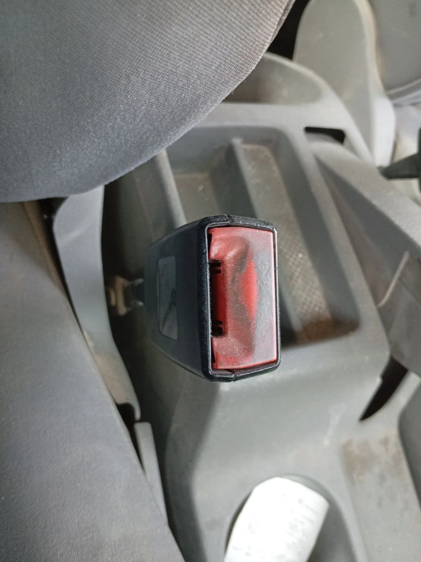 Enganche Cinturon Delantero Derecho para Volkswagen Caddy Iii Furgoneta/Monovolumen (2Ka, 2Kh, 2Ca, 2Ch)