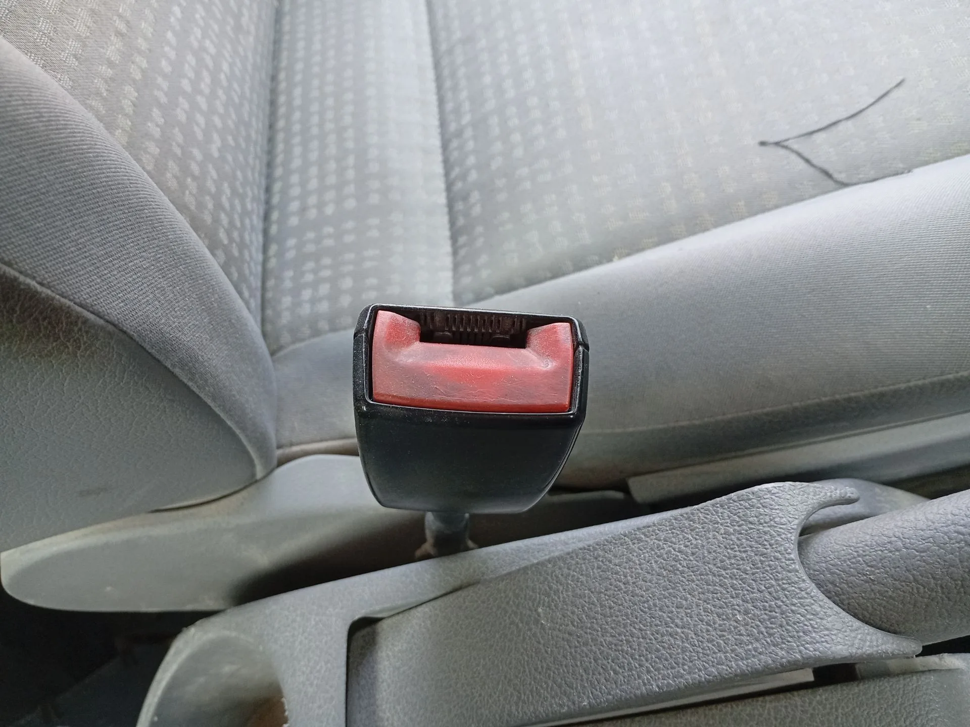 Enganche Cinturon Delantero Izquierdo para Volkswagen Caddy Iii Furgoneta/Monovolumen (2Ka, 2Kh, 2Ca, 2Ch)