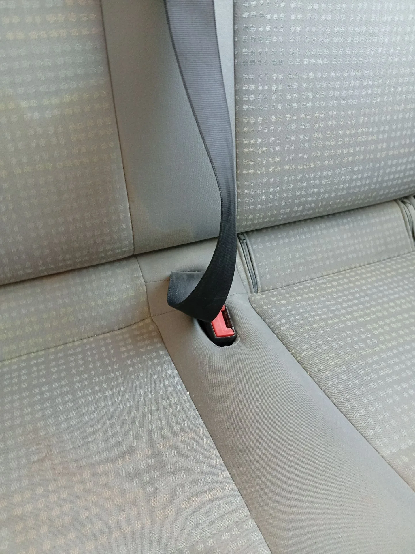 Enganche Cinturon Trasero Izquierdo para Volkswagen Caddy Iii Furgoneta/Monovolumen (2Ka, 2Kh, 2Ca, 2Ch)