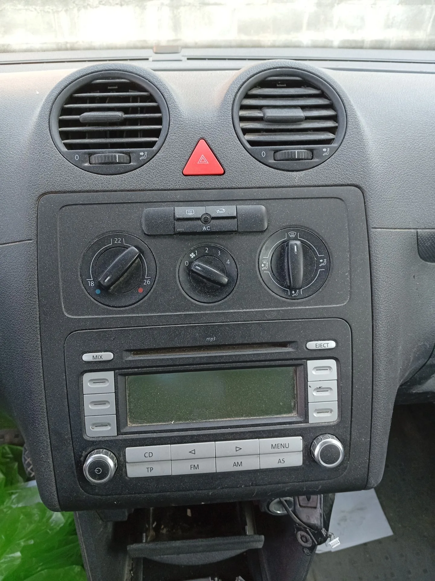 Pantalla / Mando Multifuncion para Volkswagen Caddy Iii Furgoneta/Monovolumen (2Ka, 2Kh, 2Ca, 2Ch)