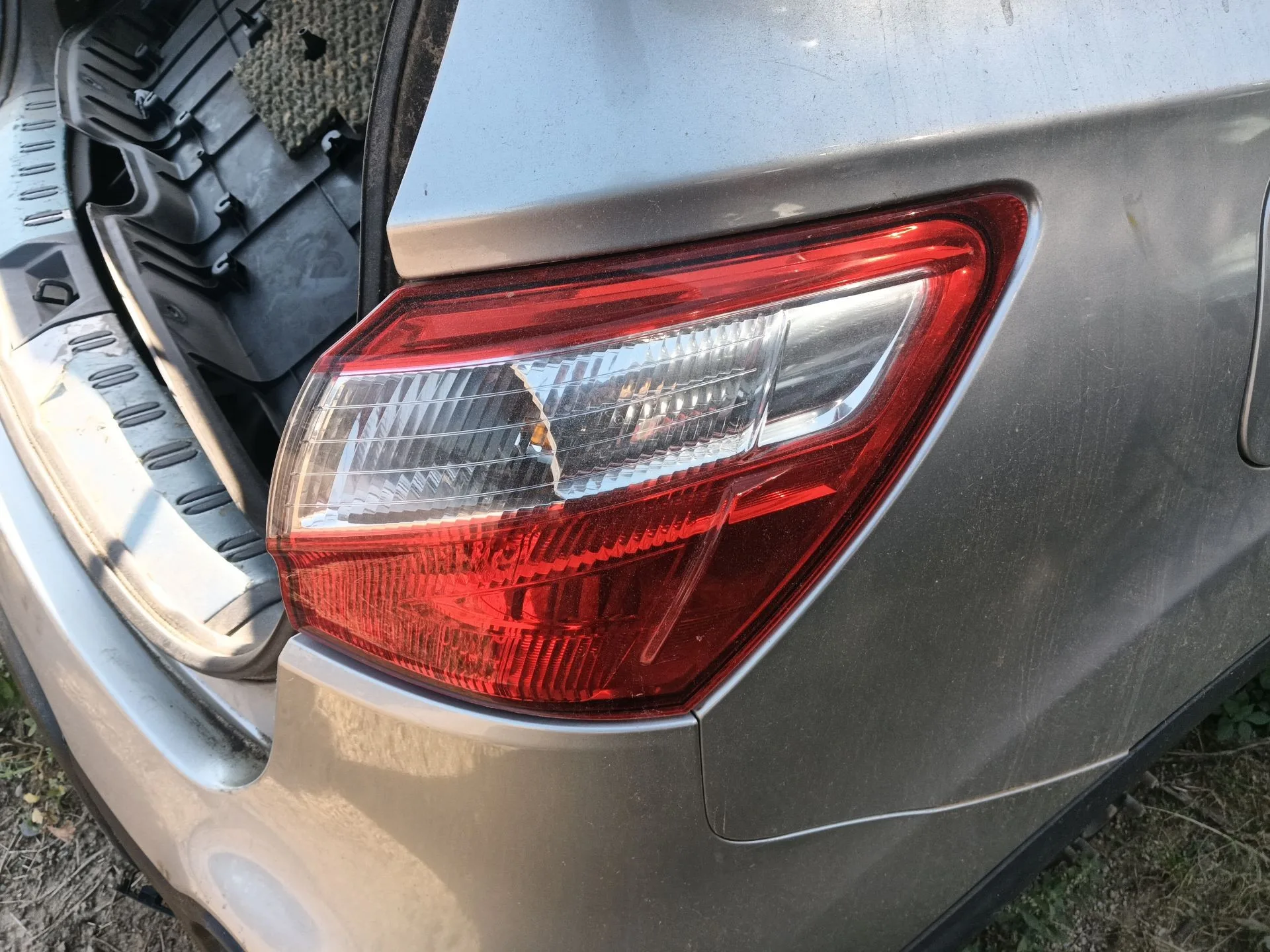 Piloto Trasero Derecho para Nissan Qashqai I (J10, Nj10)