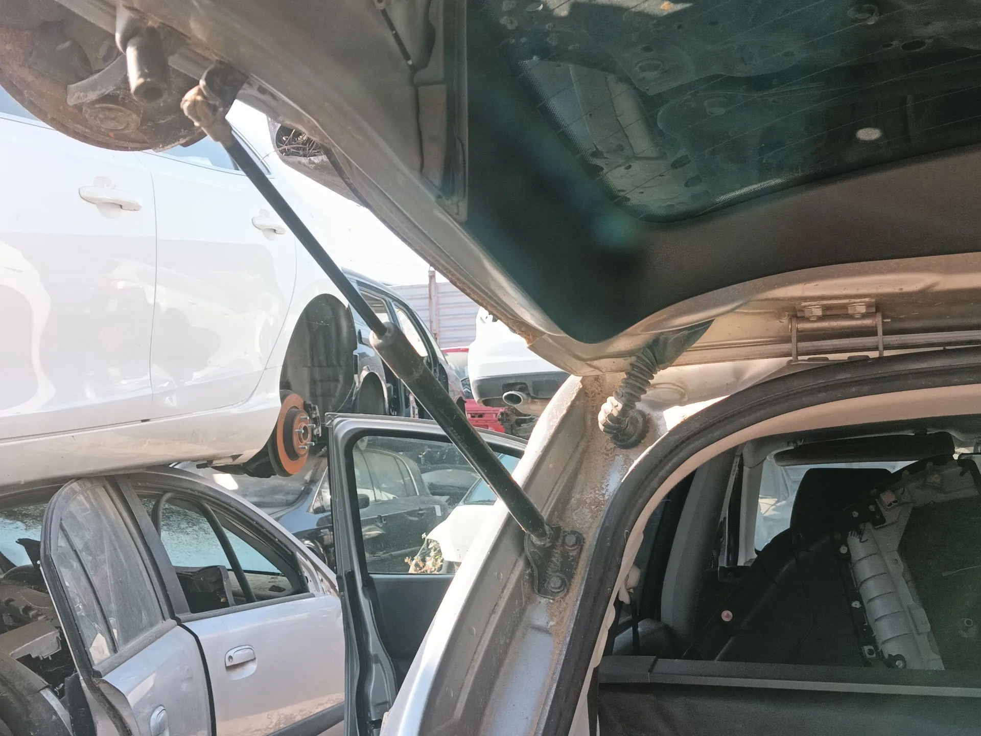Amortiguador Porton Trasero Izquierdo para Nissan Qashqai I (J10, Nj10)