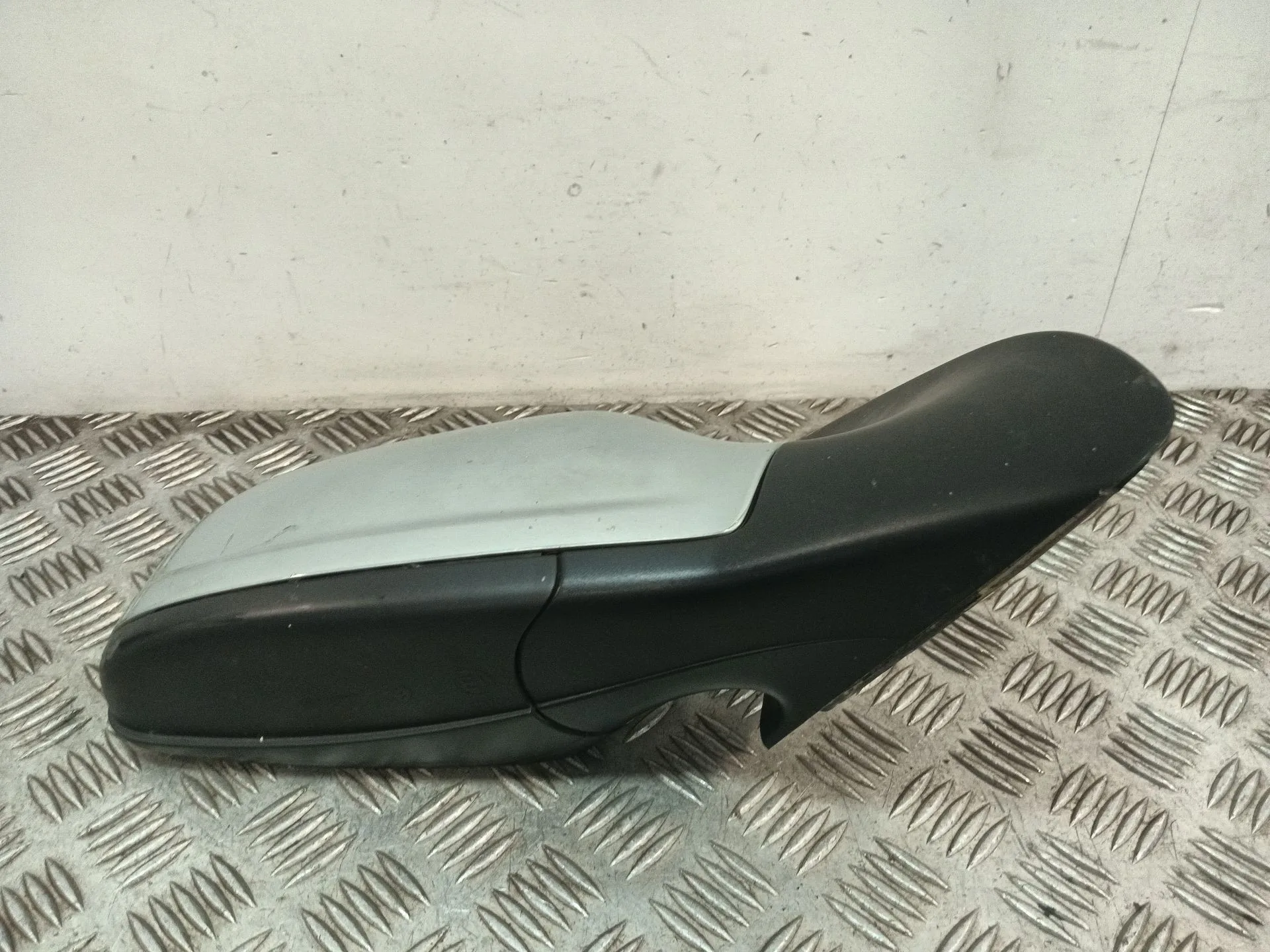 Retrovisor Derecho para Opel Astra H (A04)